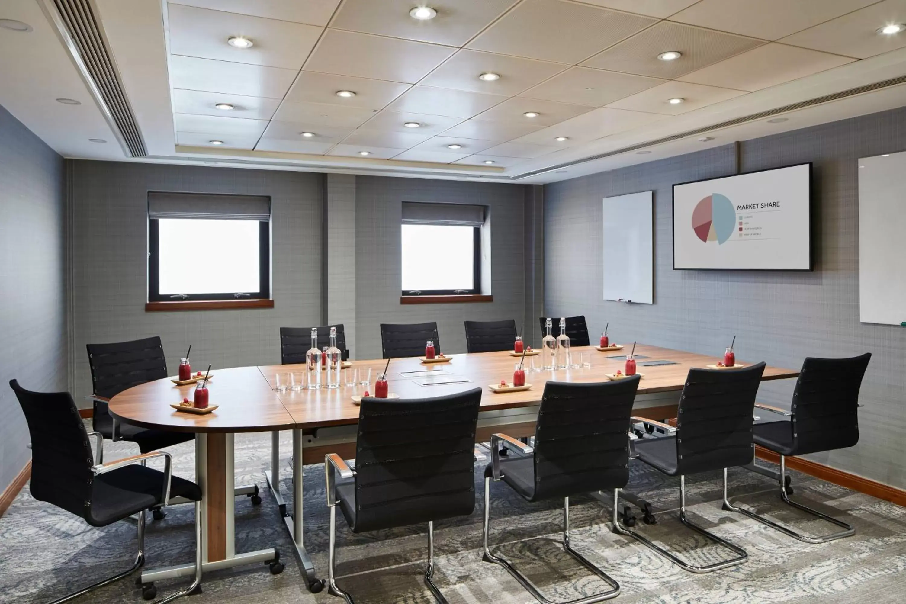 Meeting/conference room in Delta Hotels by Marriott Manchester Airport