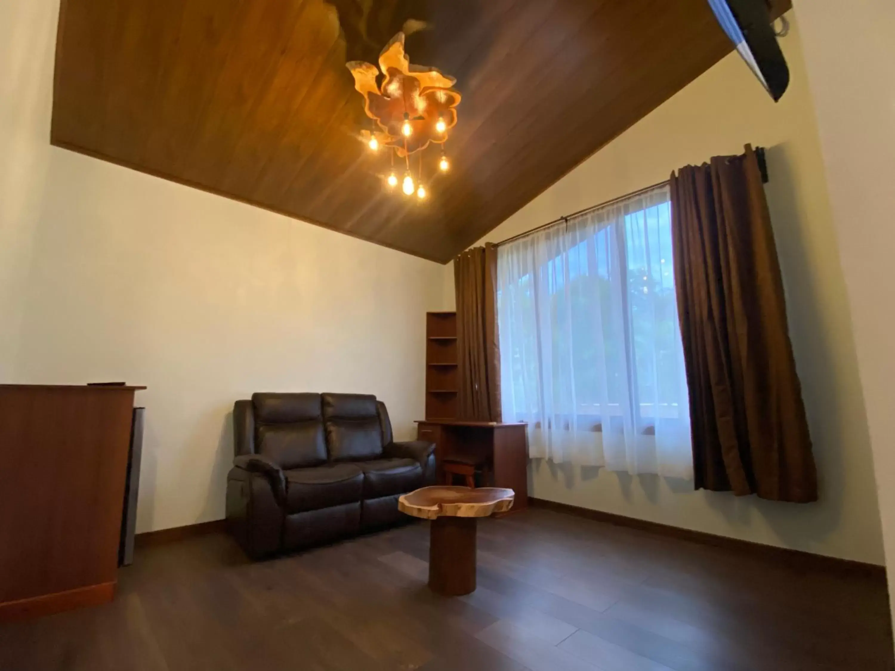 Communal lounge/ TV room, Seating Area in Termales del Arenal