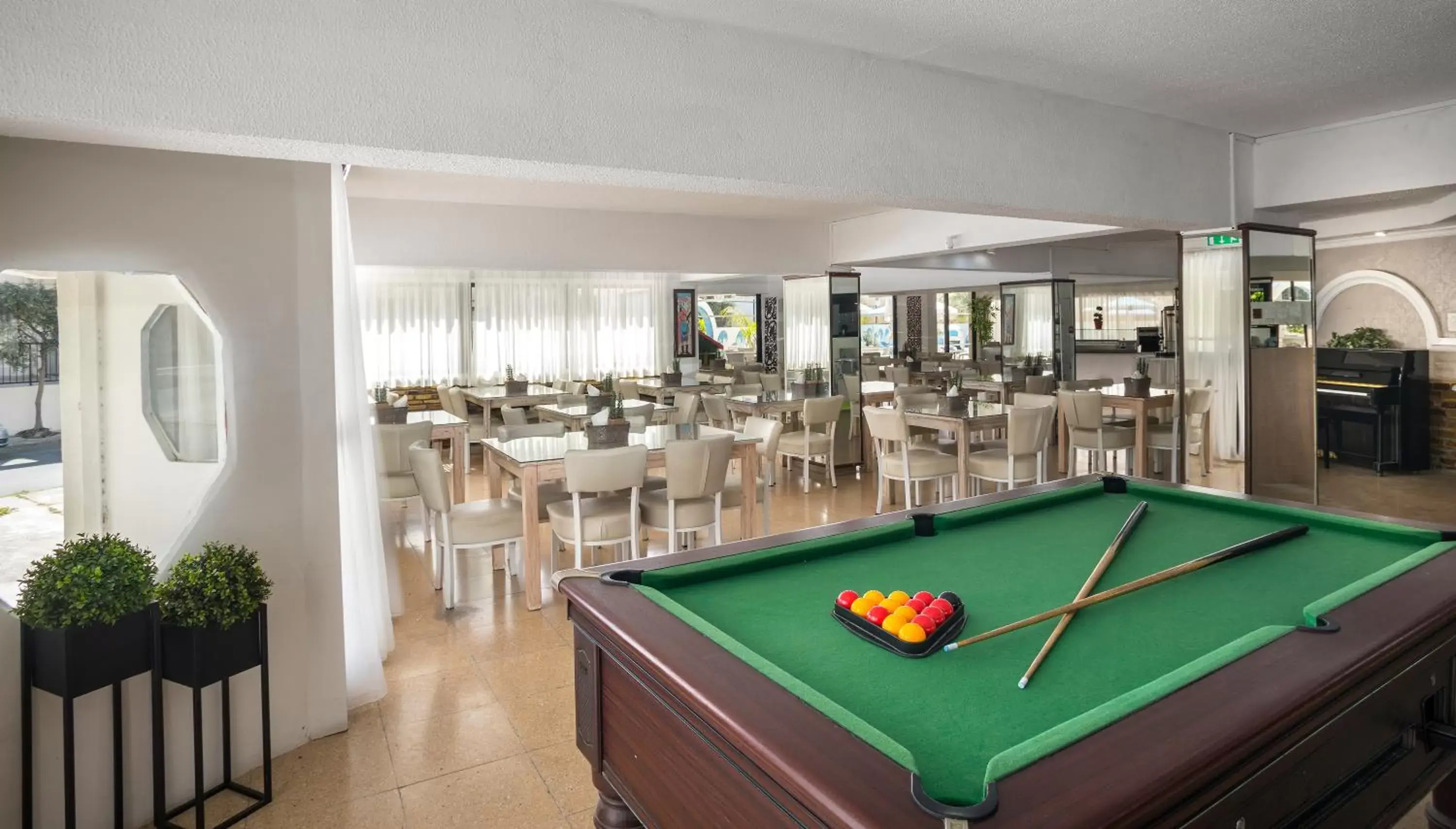 Billiards in Cactus