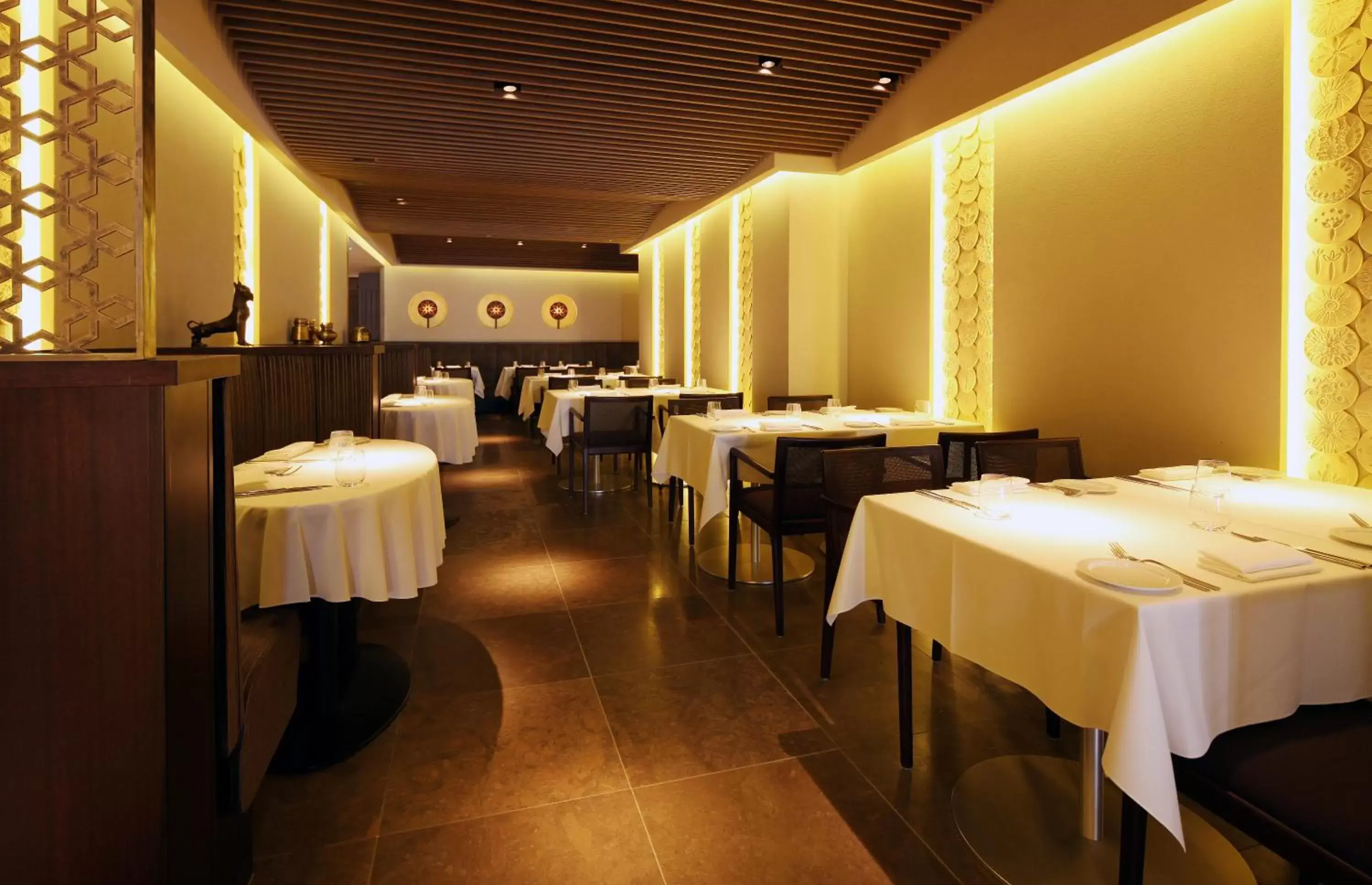 Restaurant/Places to Eat in St. James' Court, A Taj Hotel, London