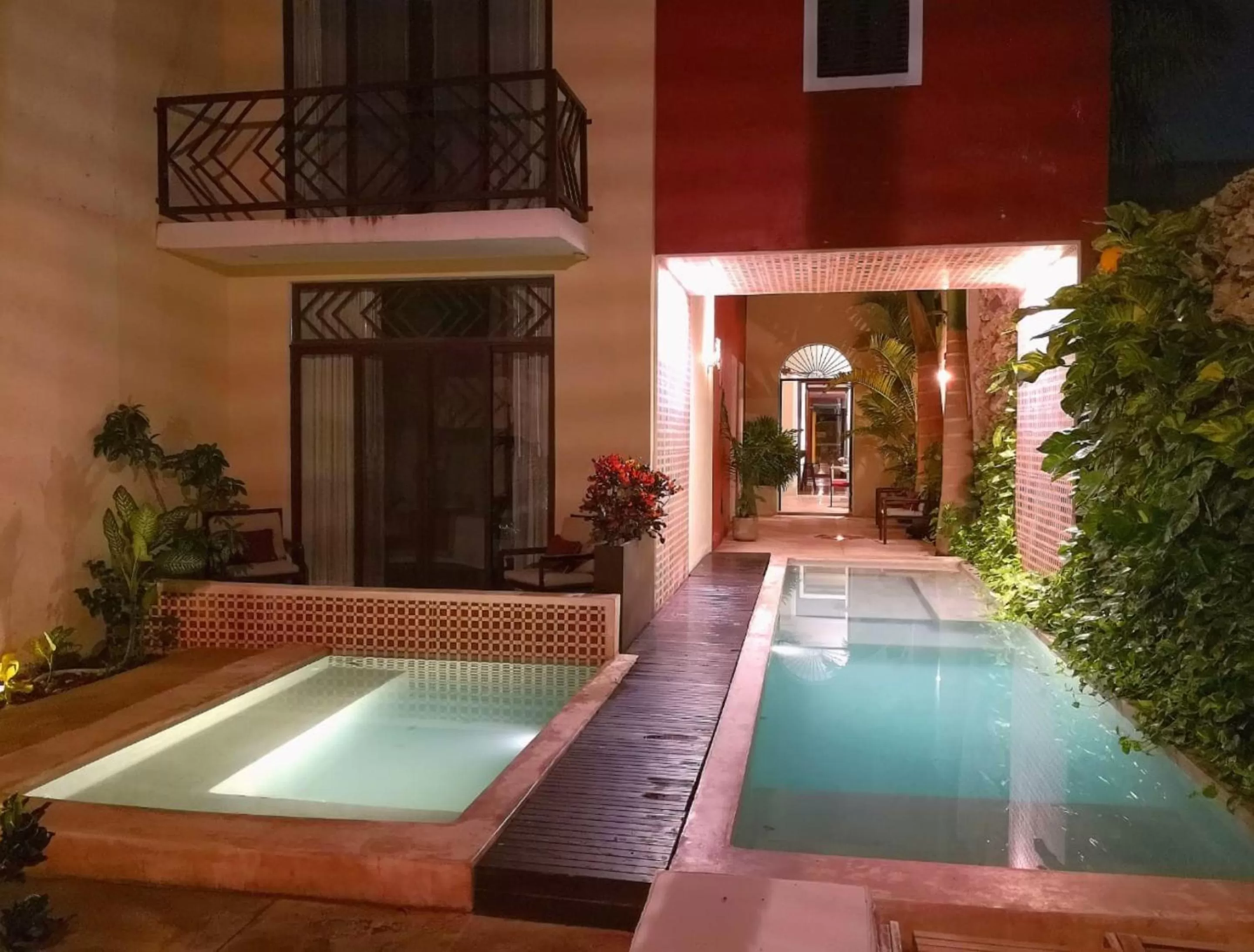 Swimming pool in Casa Italia Luxury Guest House - Adults Only