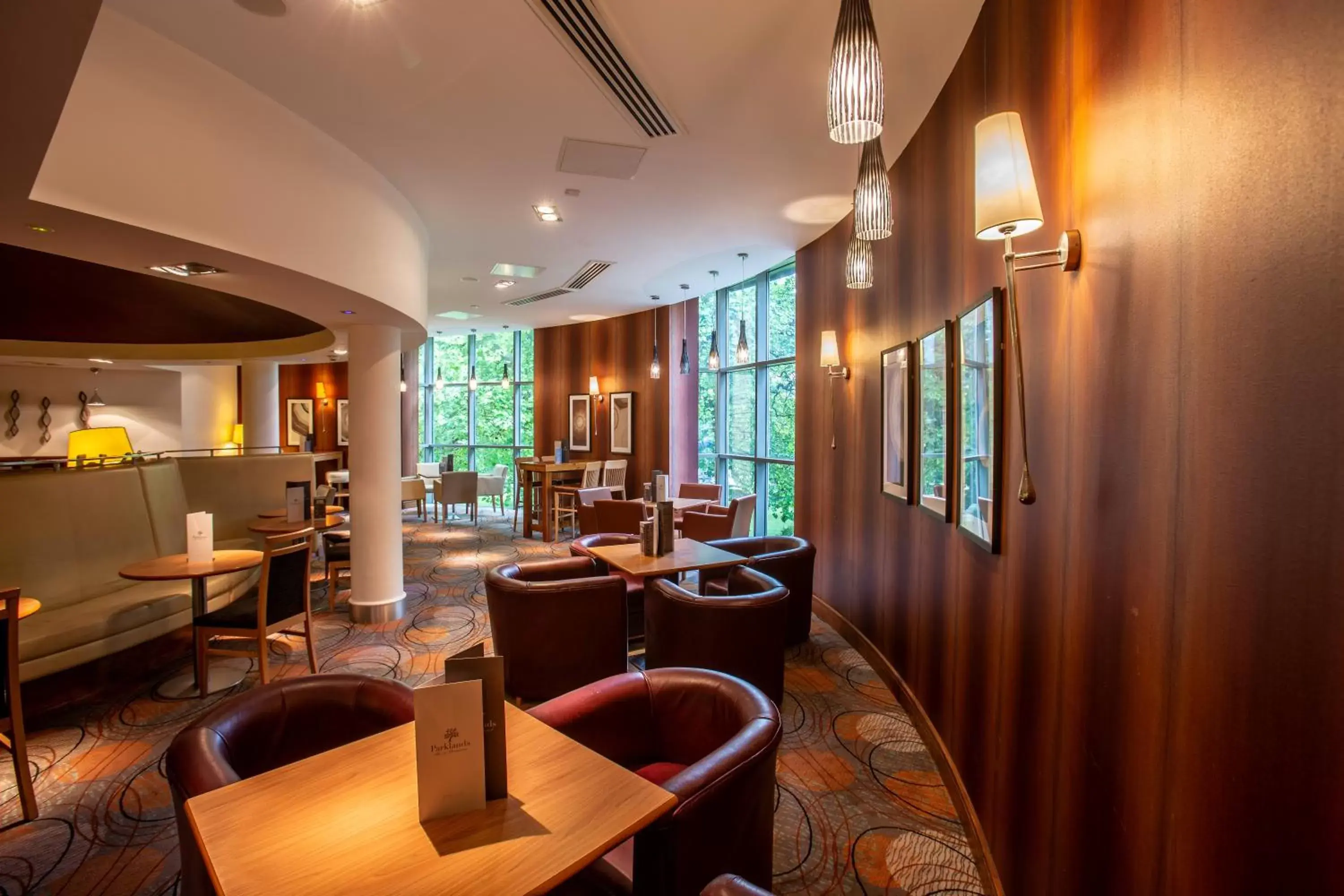 Meals, Lounge/Bar in Drayton Manor Hotel
