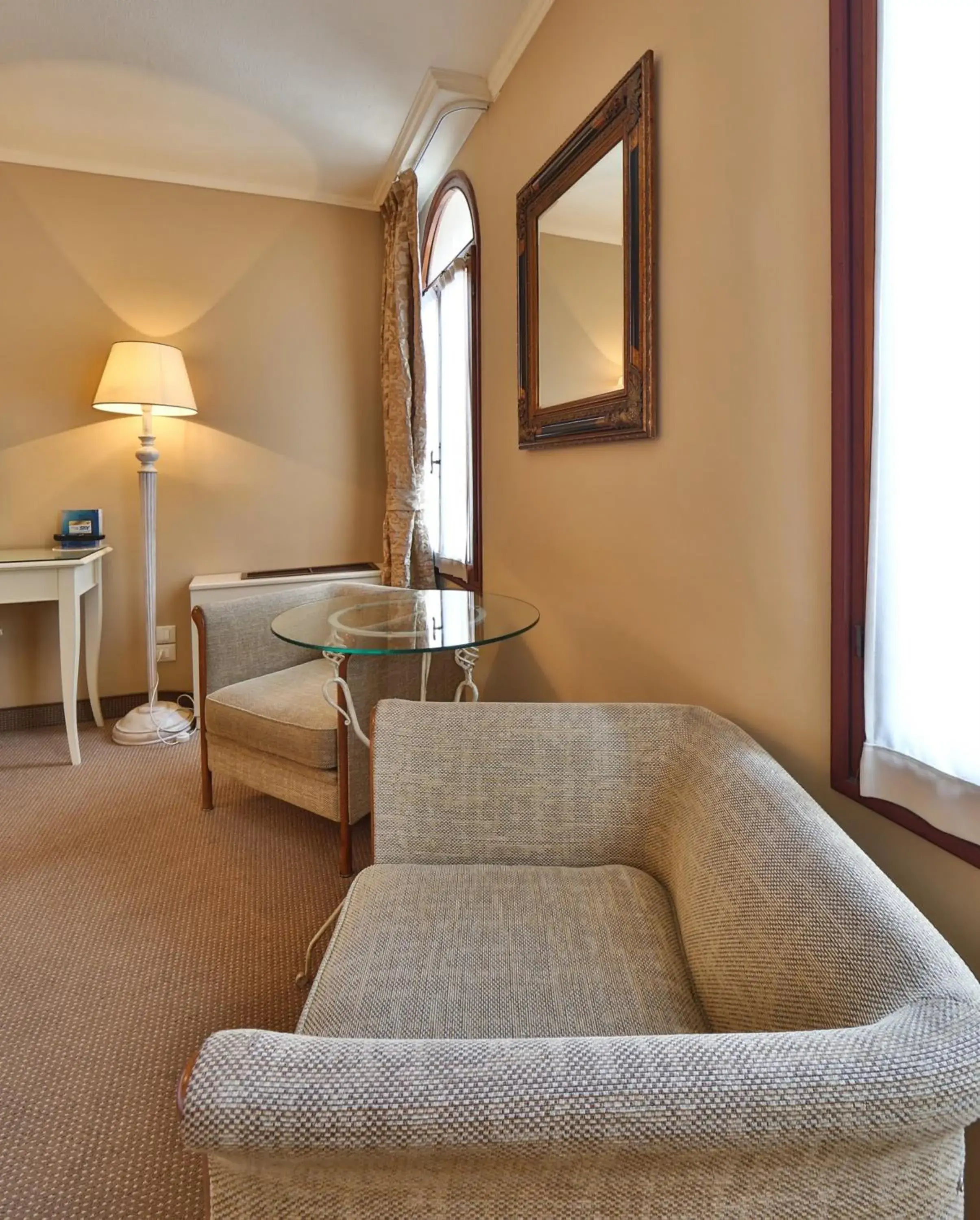 Decorative detail, Seating Area in Best Western Hotel Canon d'Oro