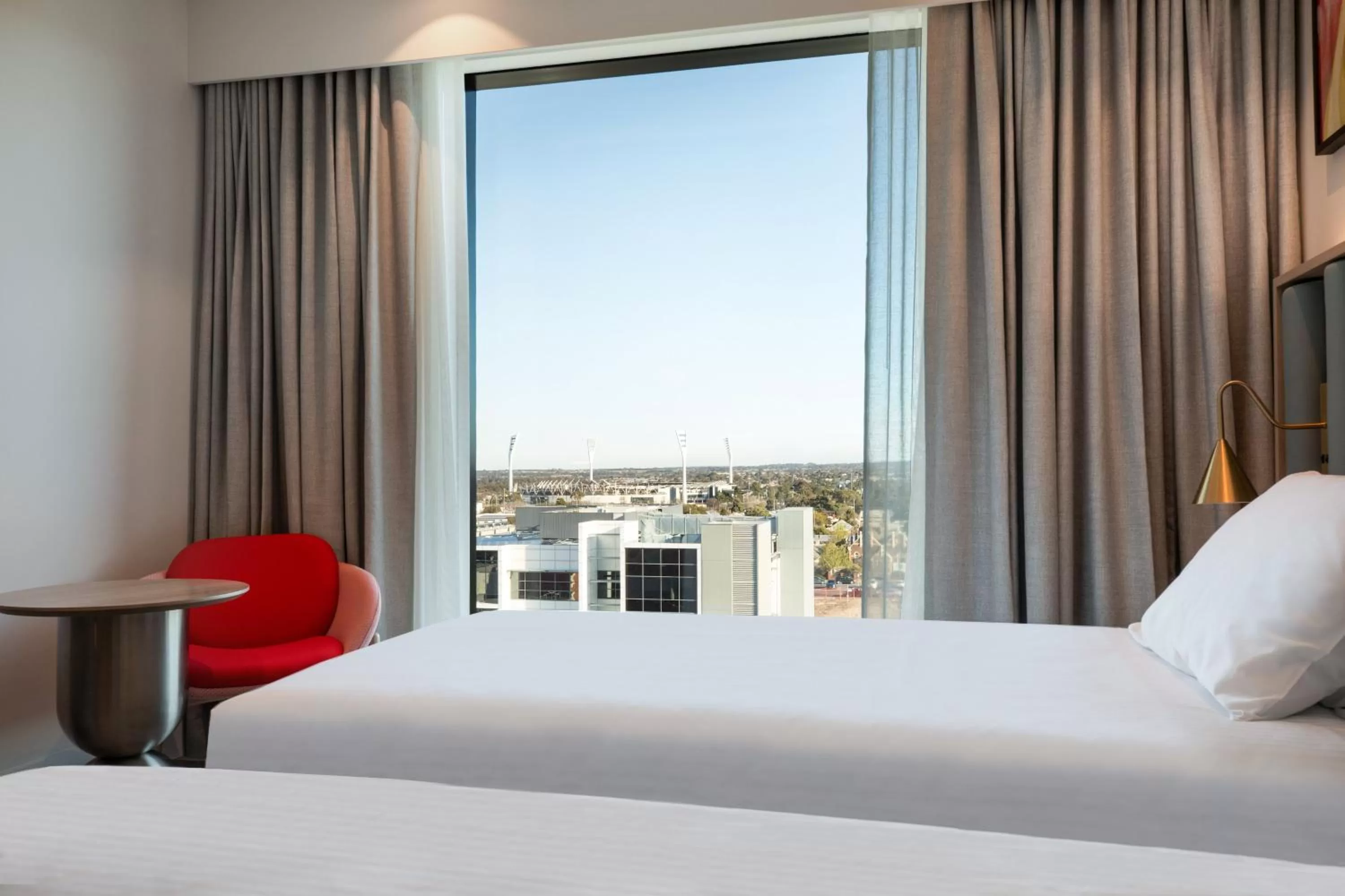 Photo of the whole room, Bed in Holiday Inn & Suites Geelong by IHG