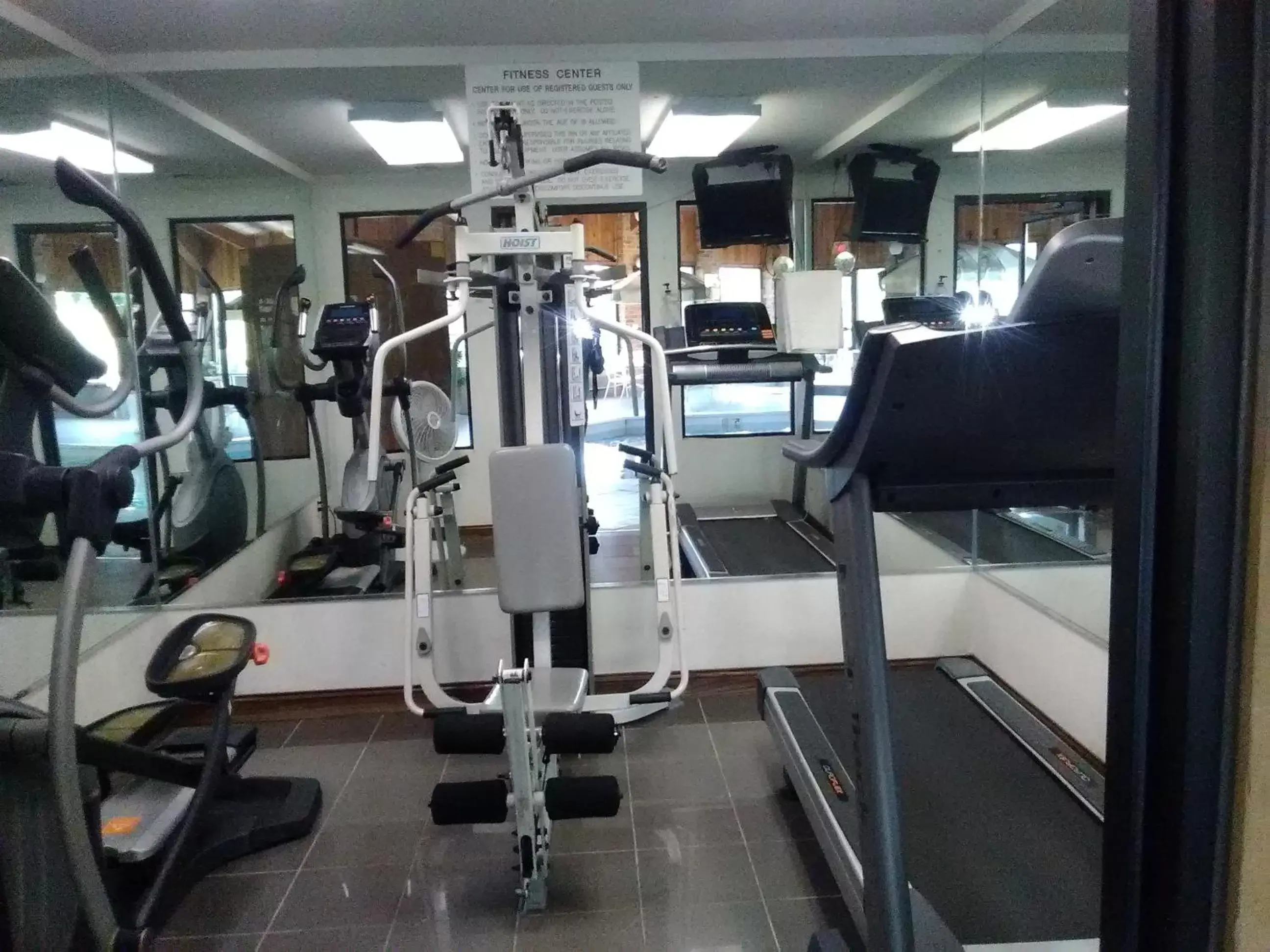 Fitness centre/facilities, Fitness Center/Facilities in Baymont by Wyndham Battle Creek Downtown