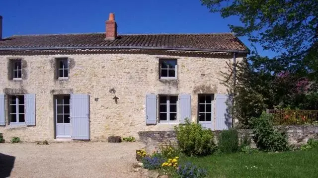 Property Building in La Jariette