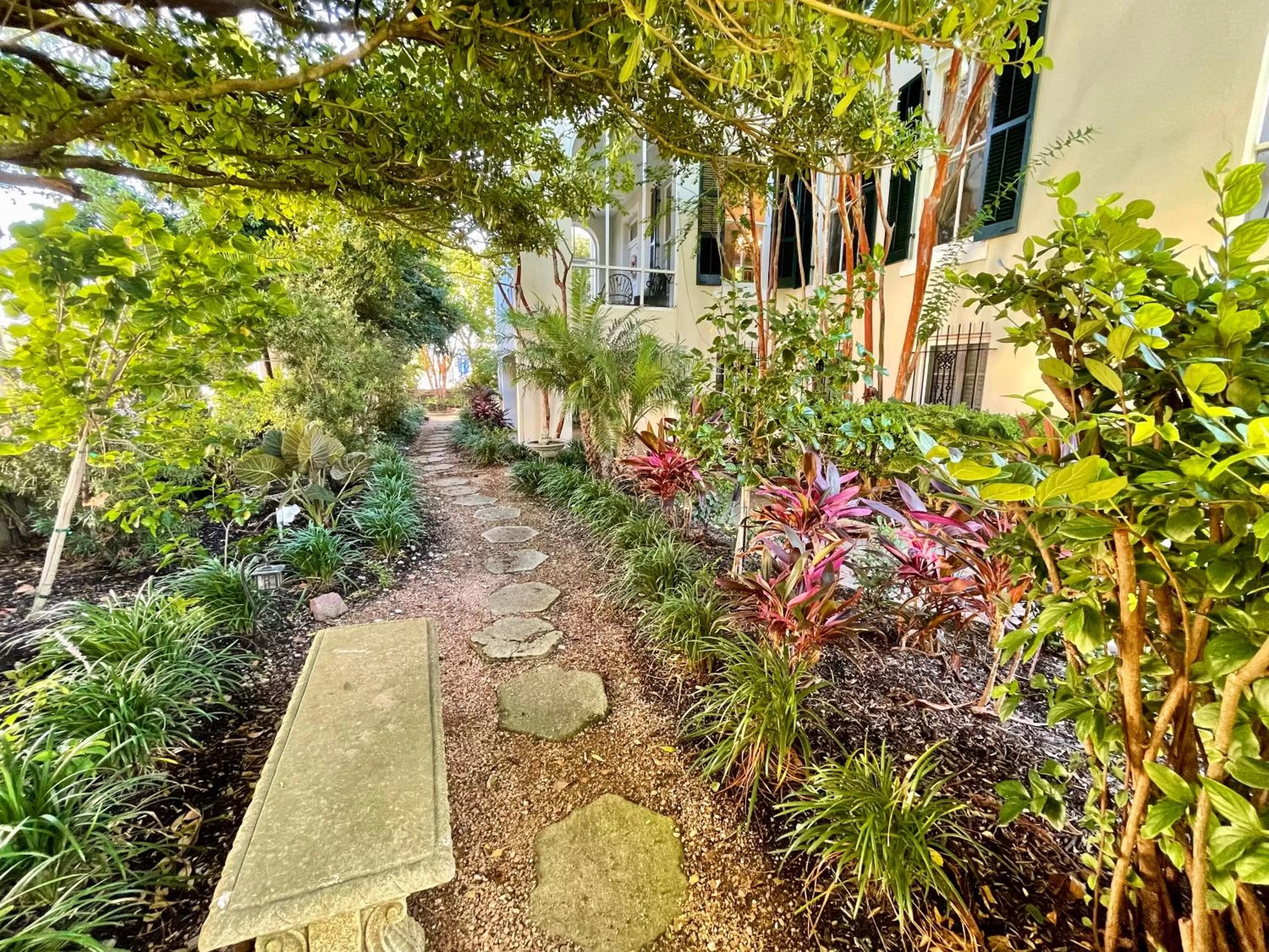 Garden in Virginia Point INN