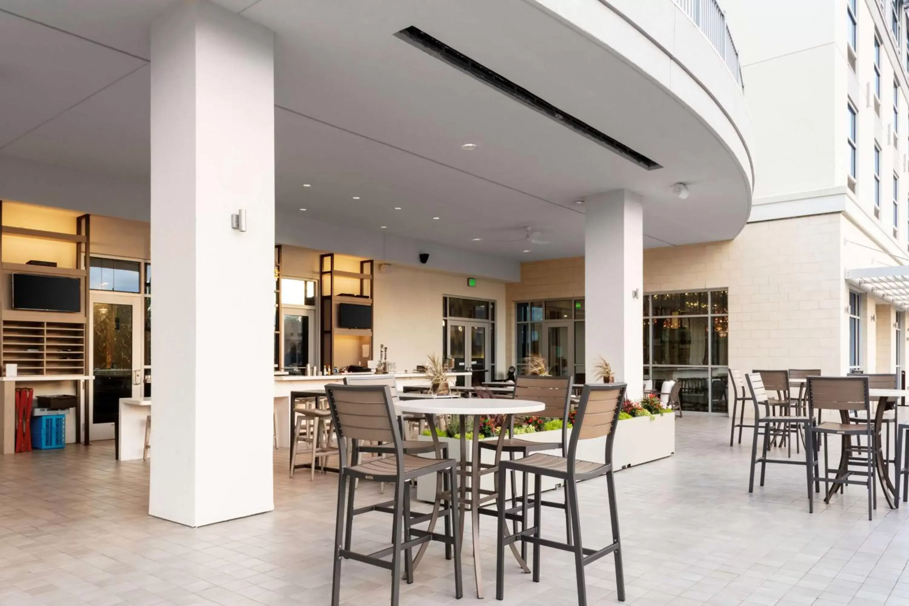 Lounge or bar, Restaurant/Places to Eat in Hilton Garden Inn Ocala Downtown, Fl