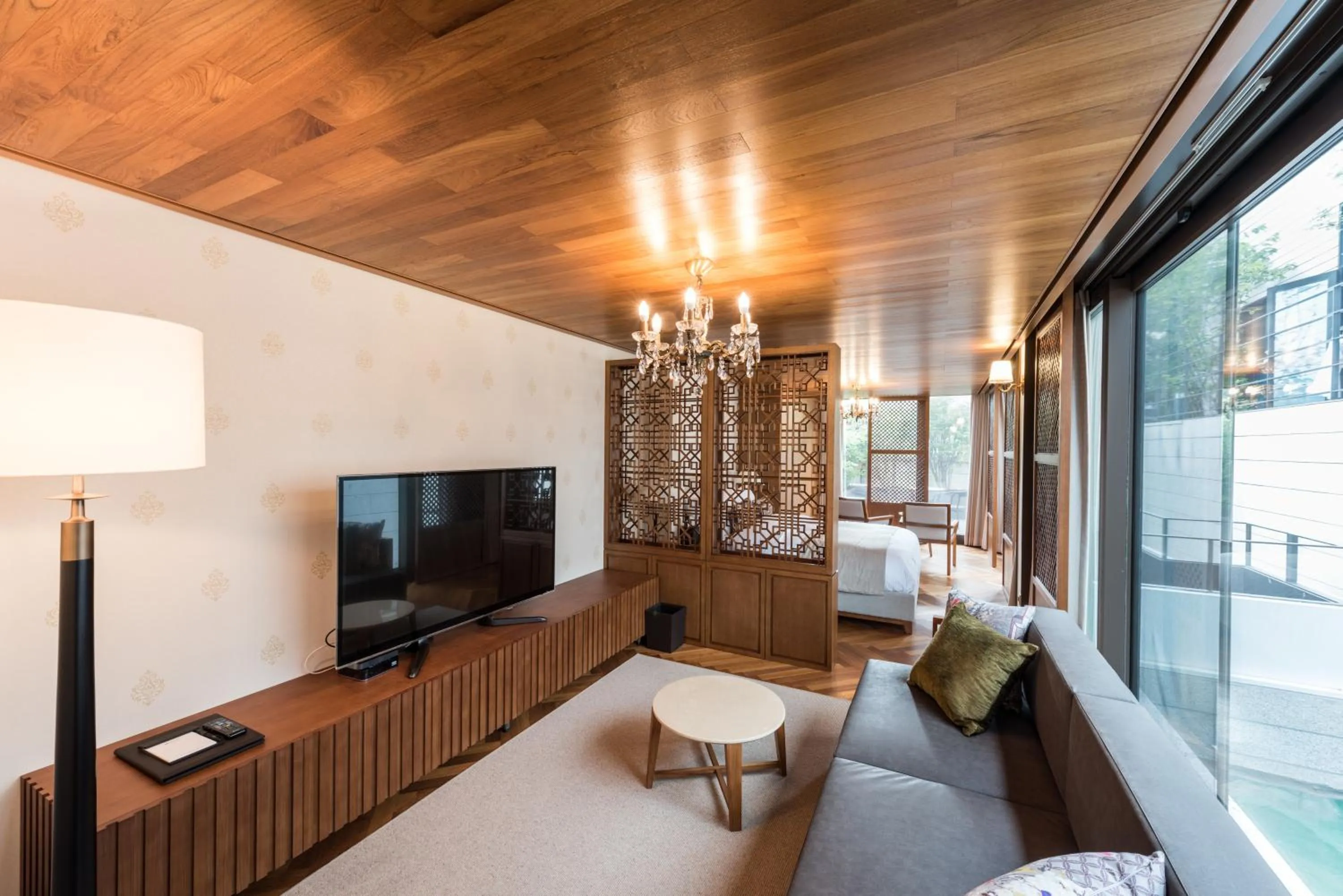 Communal lounge/ TV room, Lounge/Bar in Bonum 1957 Hanok and Boutique