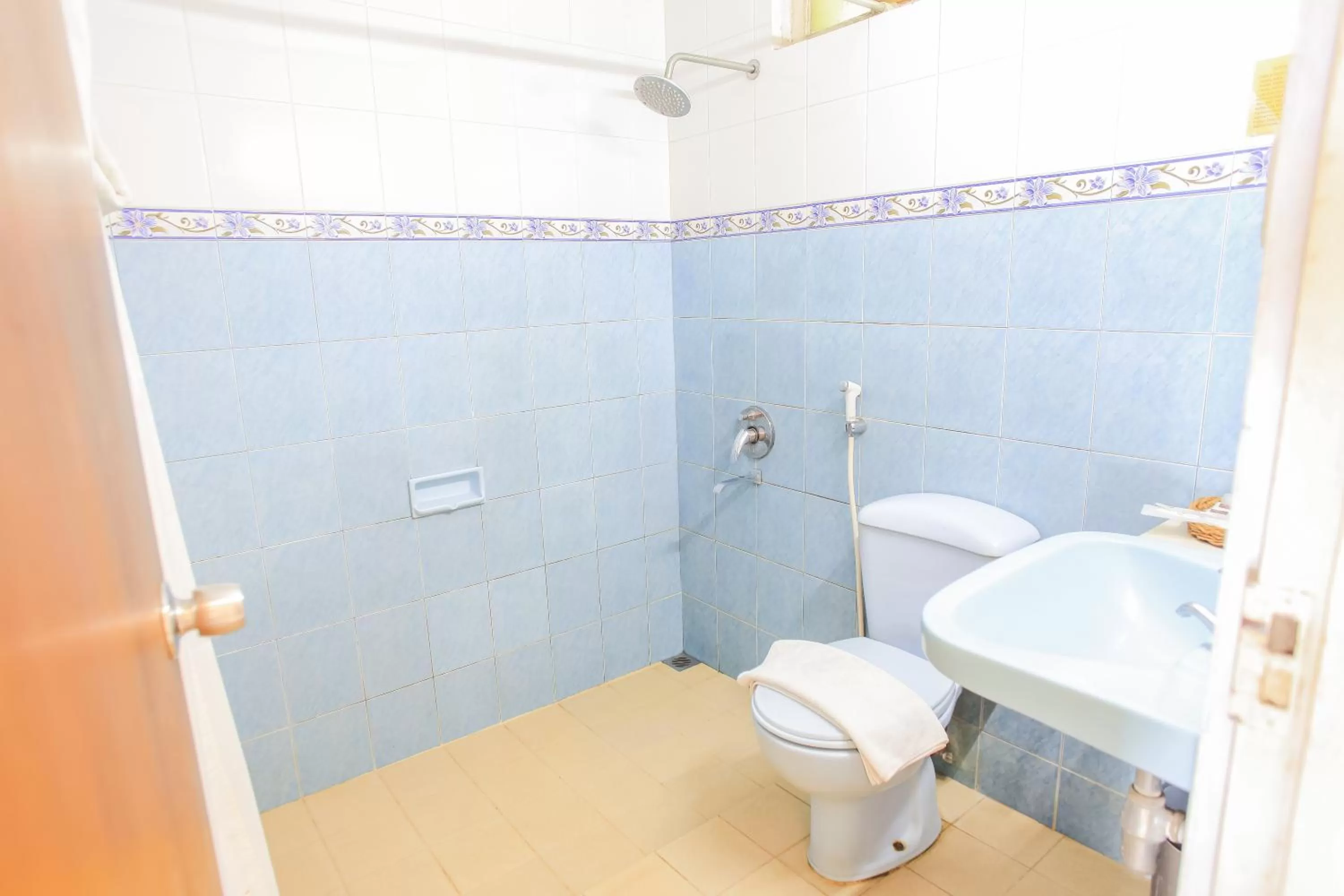 Bathroom in Inna Tretes Hotel & Resort