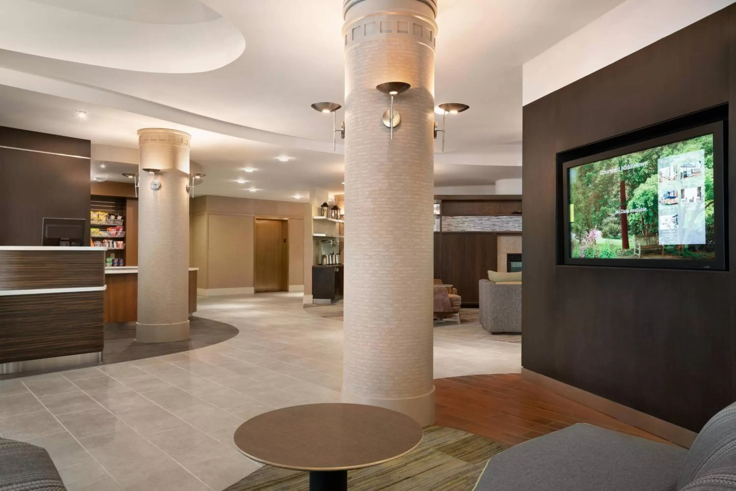 Lobby or reception, Lobby/Reception in Courtyard by Marriott Middletown Goshen
