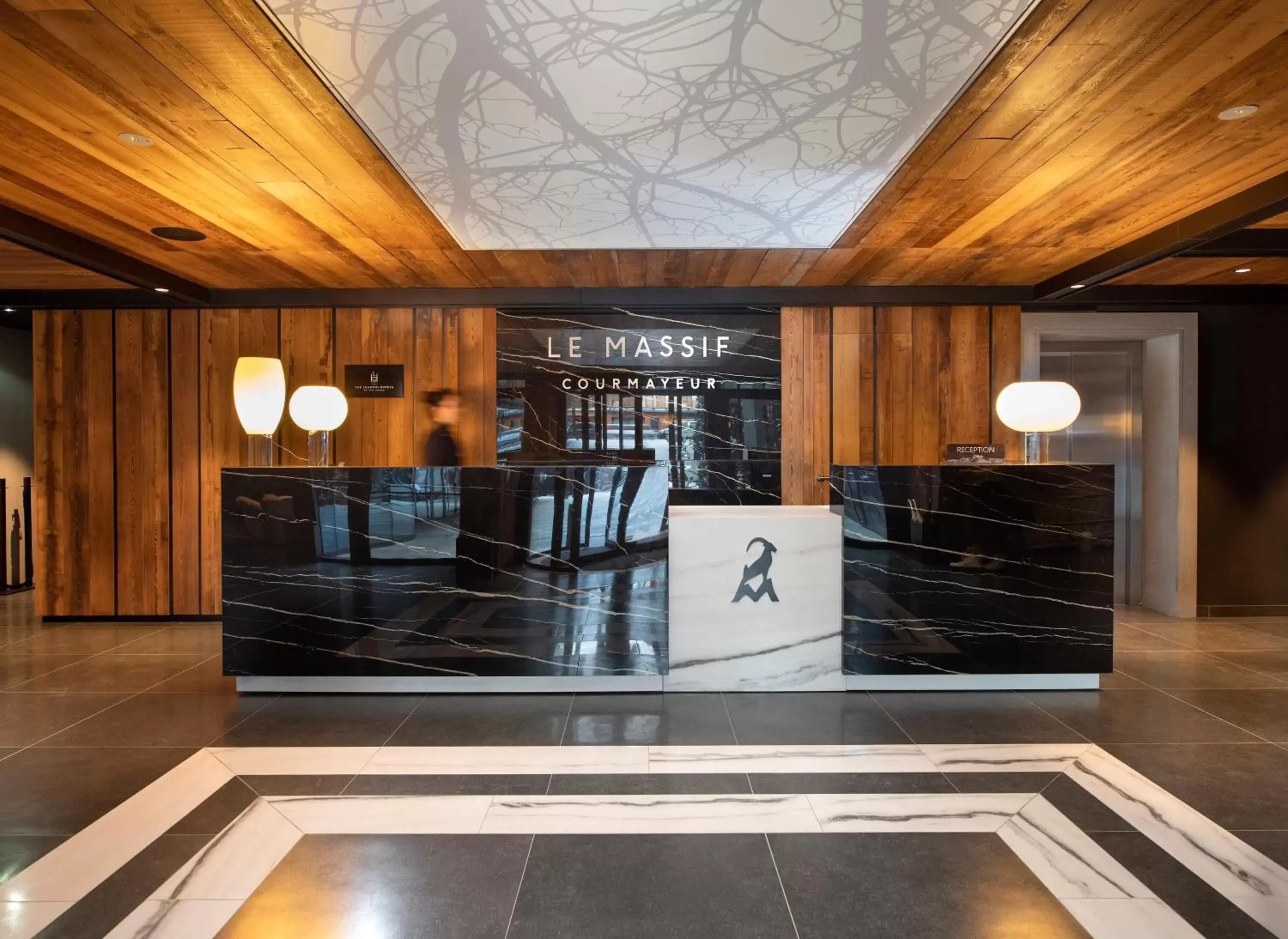 Lobby or reception in Le Massif Hotel & Lodge Courmayeur The Leading Hotels of the World