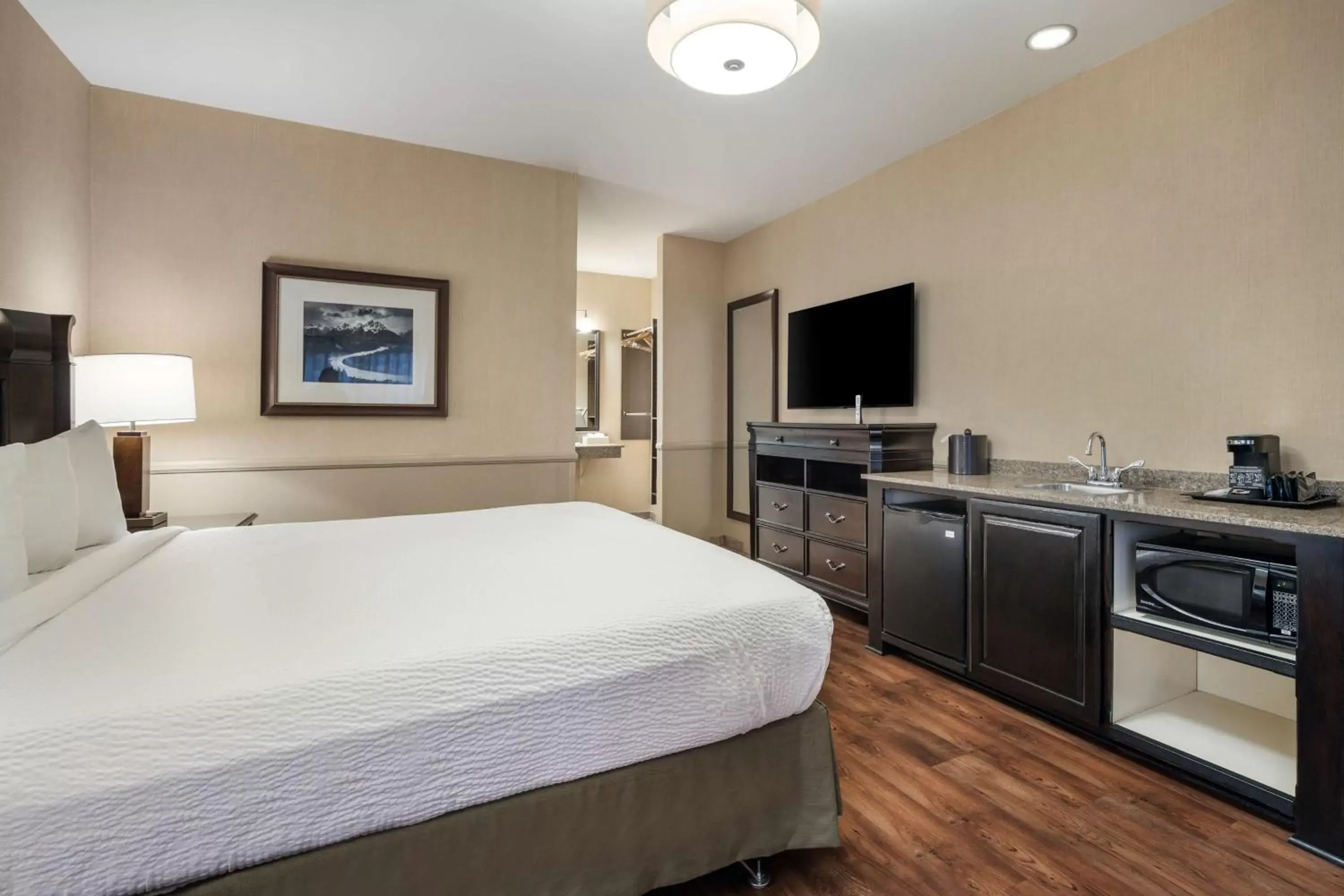 Bedroom in Best Western Corona Hotel & Suites