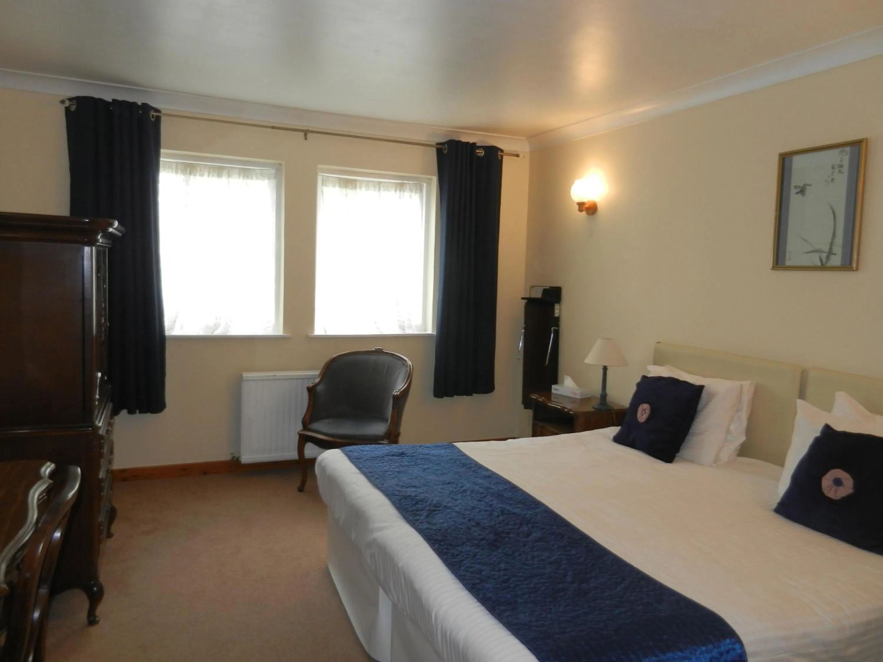 Bed in Mansfield Castle Hotel