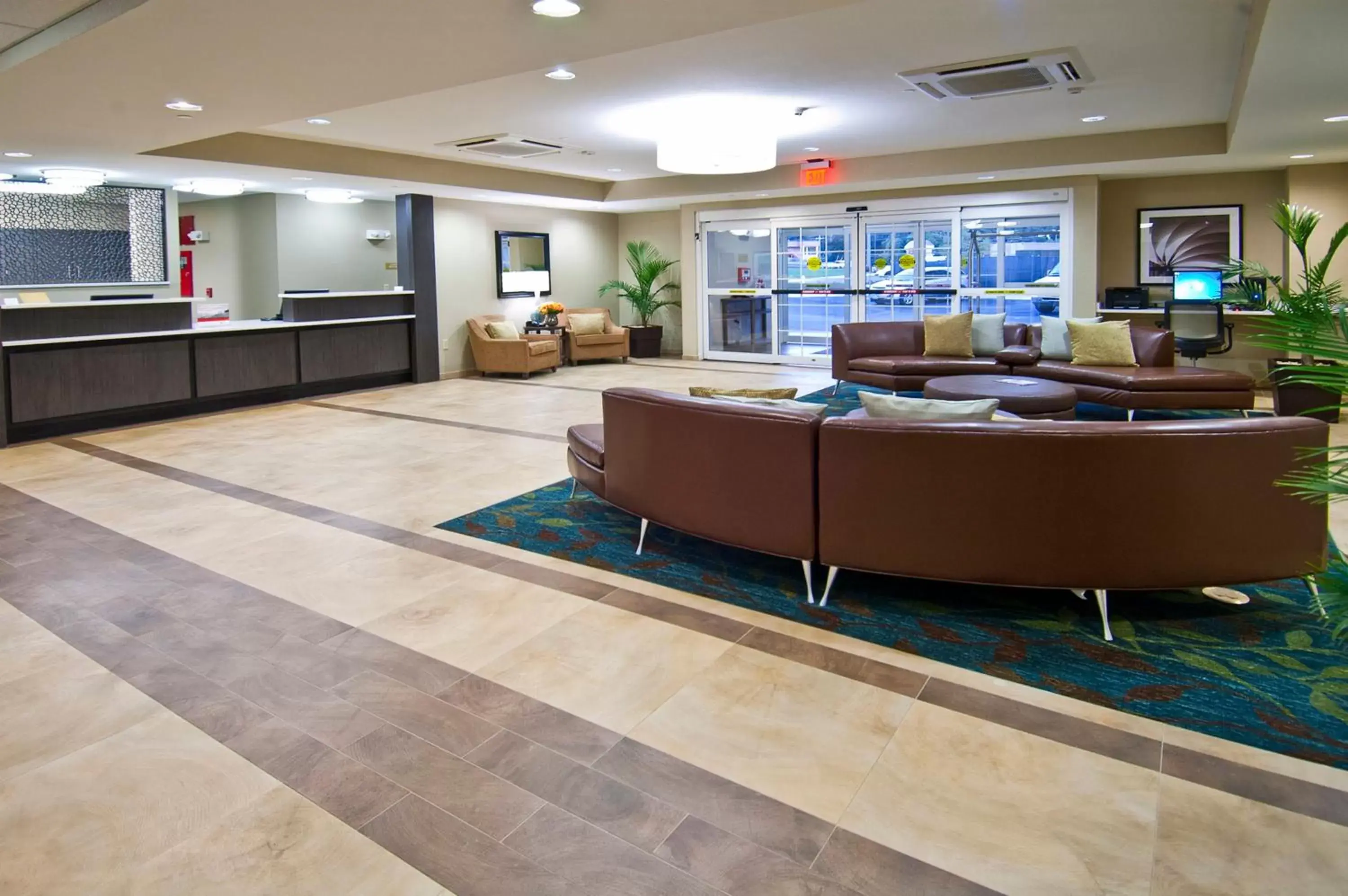 Property building, Lobby/Reception in Candlewood Suites Tupelo, an IHG Hotel