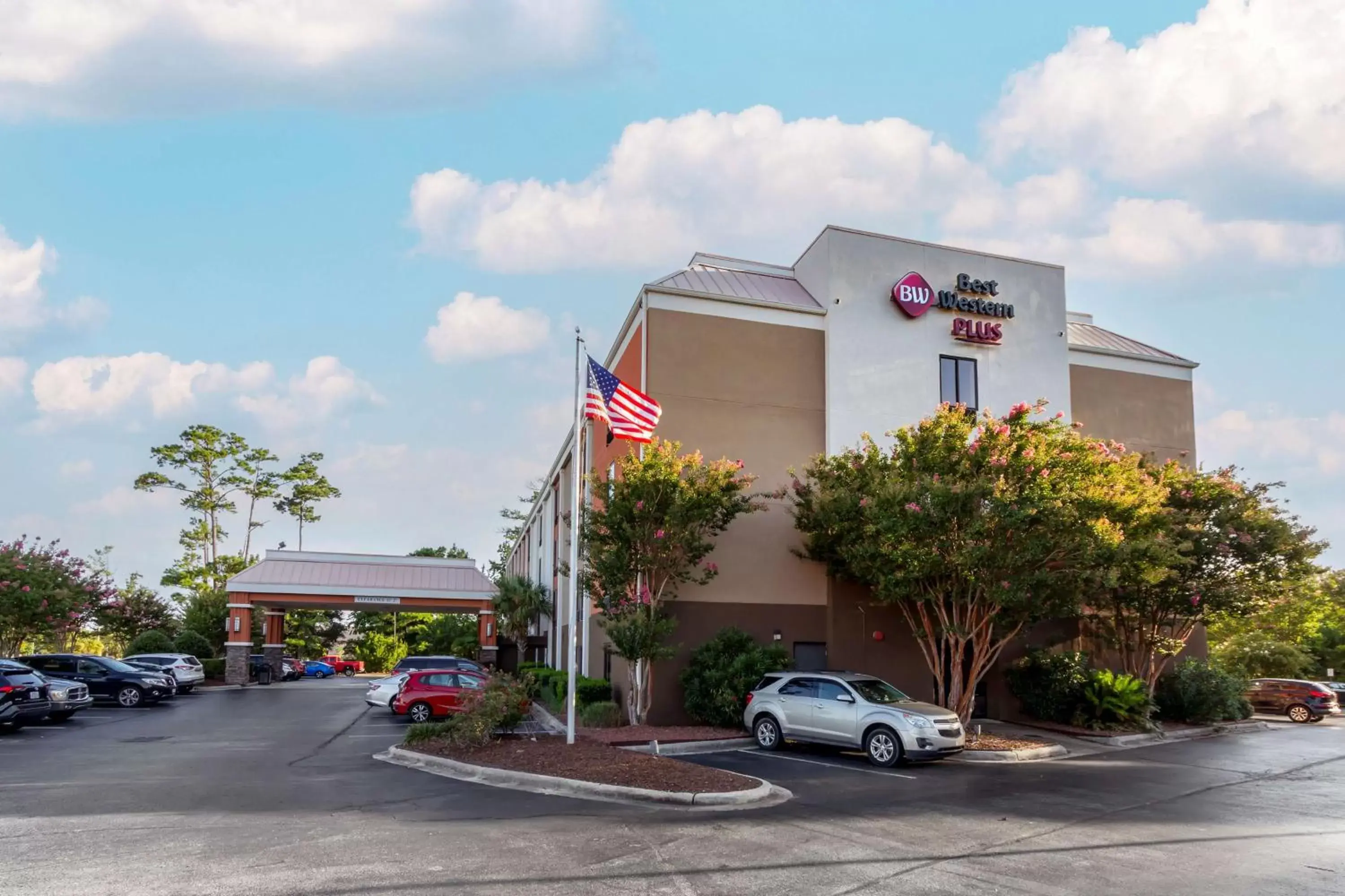 Property Building in Best Western Plus Wilmington / Wrightsville Beach