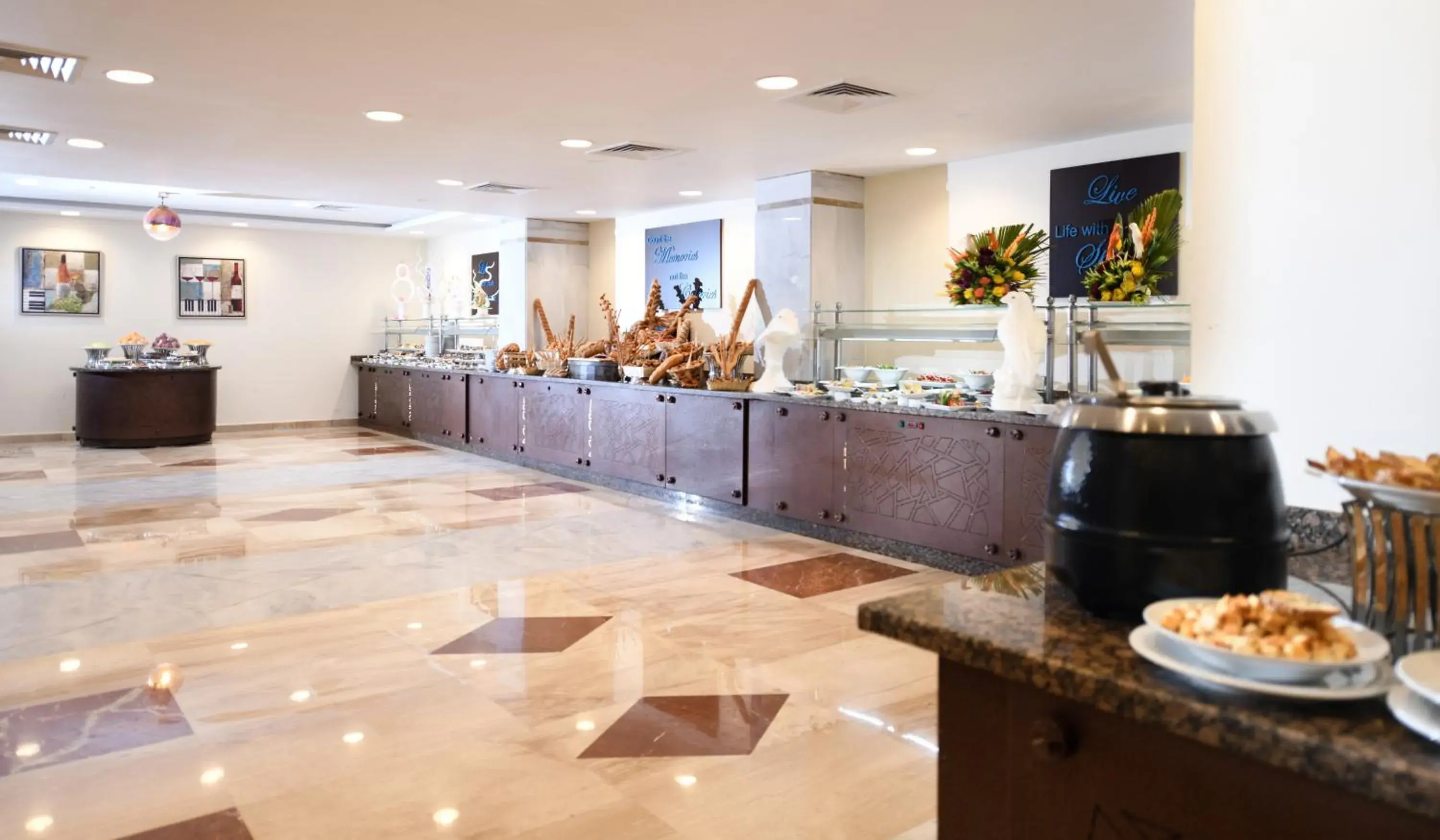 Restaurant/places to eat in Tolip El Forsan Hotel Restaurant/places to eat in Tolip El Forsan Hotel