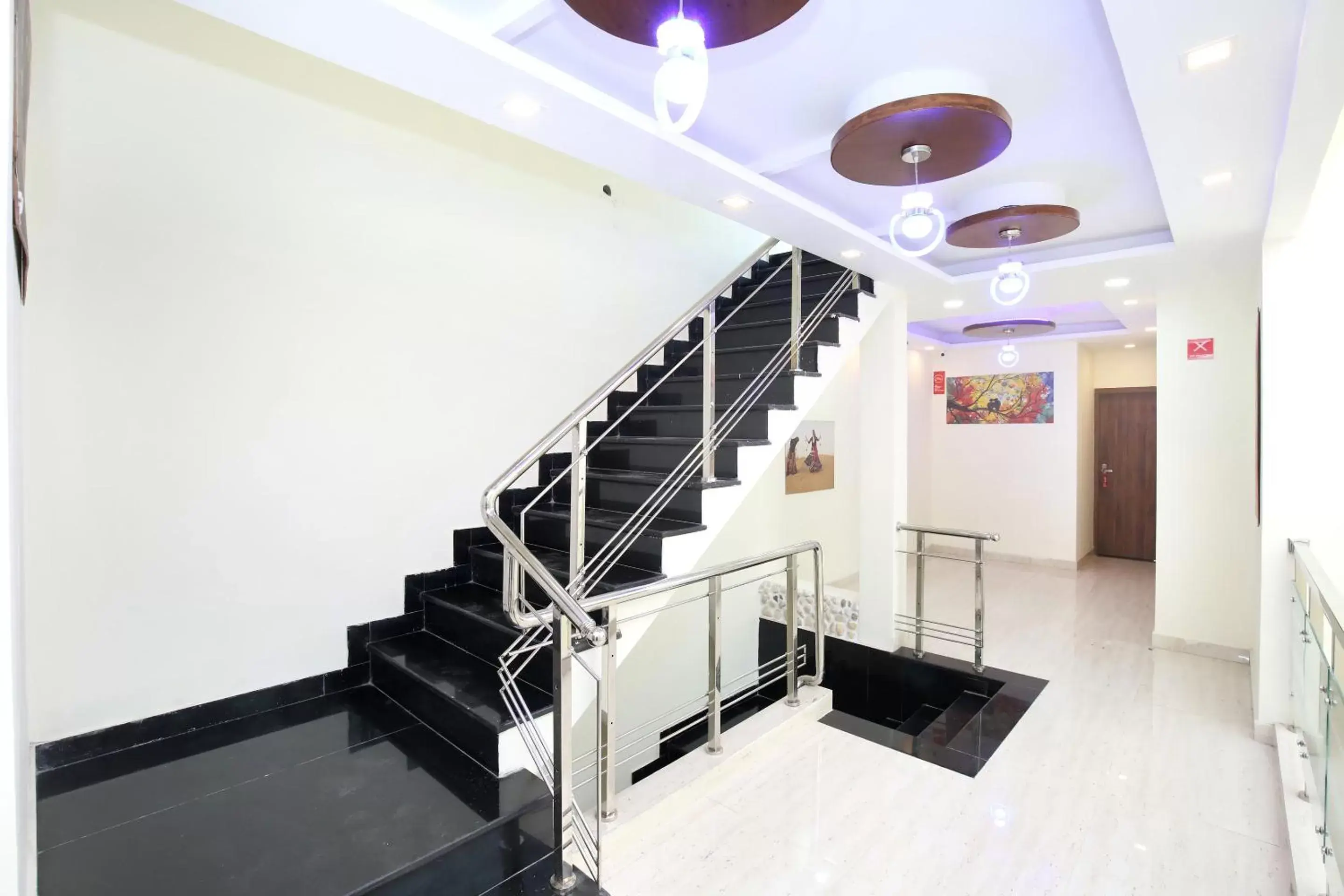 Lobby or reception in Capital O Hotel Royal Lobby or reception in Capital O Hotel Royal