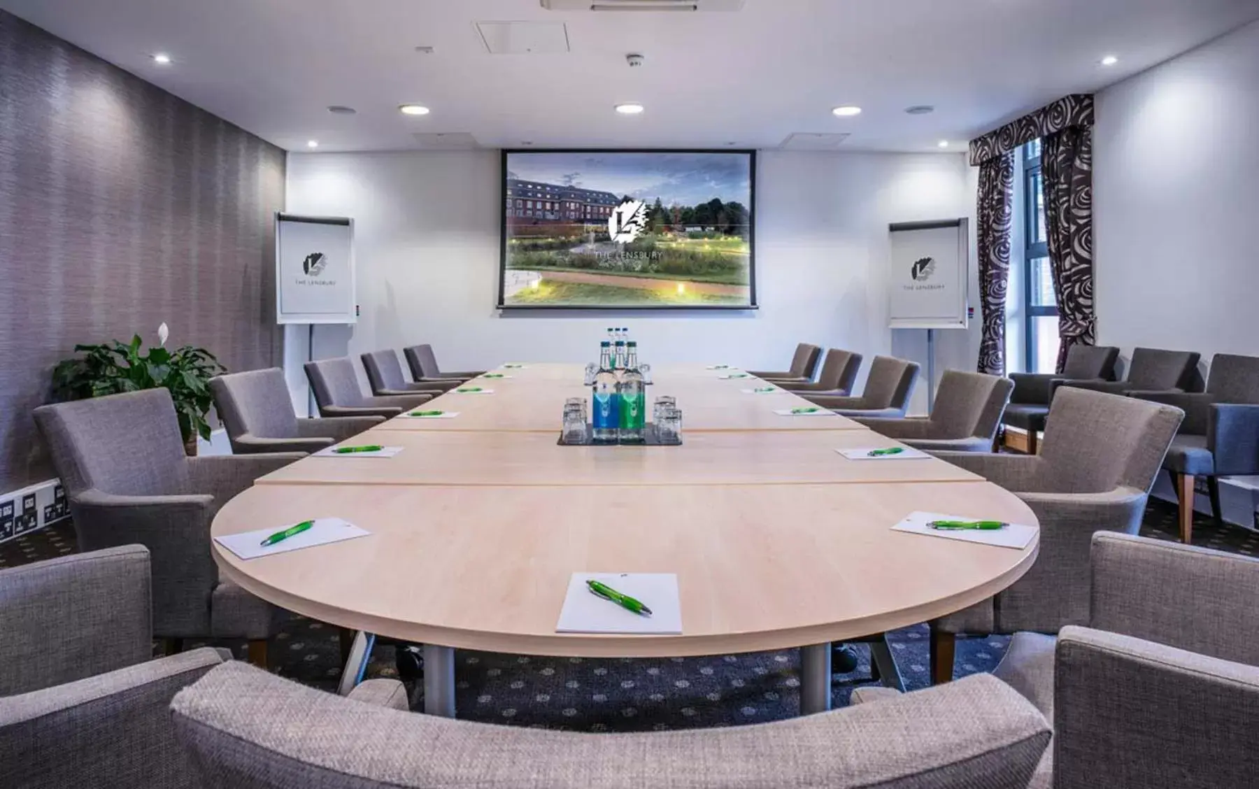 Meeting/conference room in The Lensbury Resort