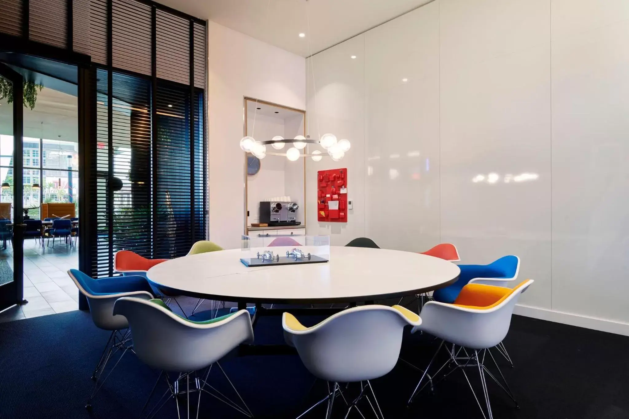 Meeting/conference room, Dining Area in citizenM Miami Worldcenter
