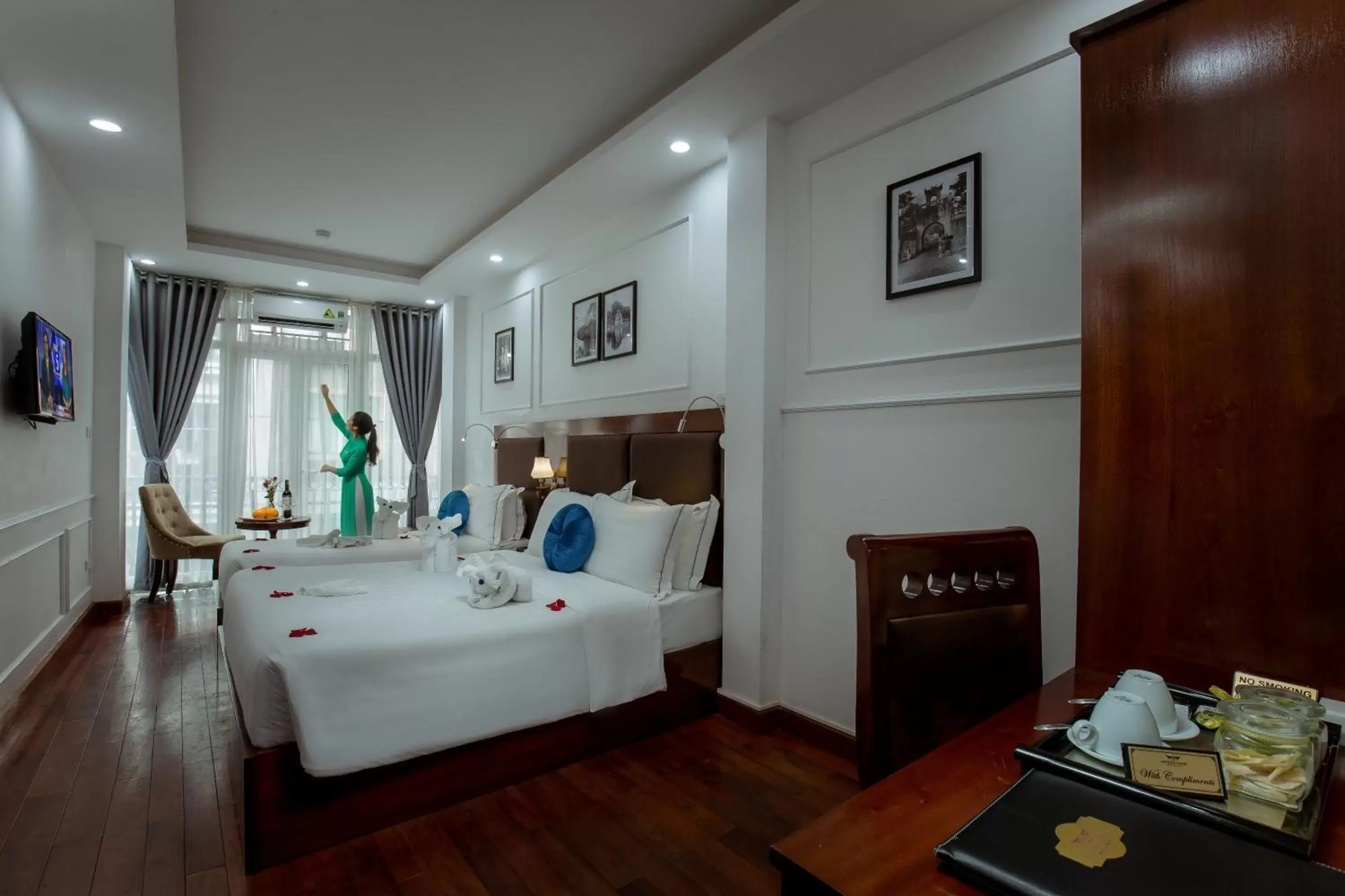 Bedroom in Antique Angel Hotel Bedroom in Antique Angel Hotel