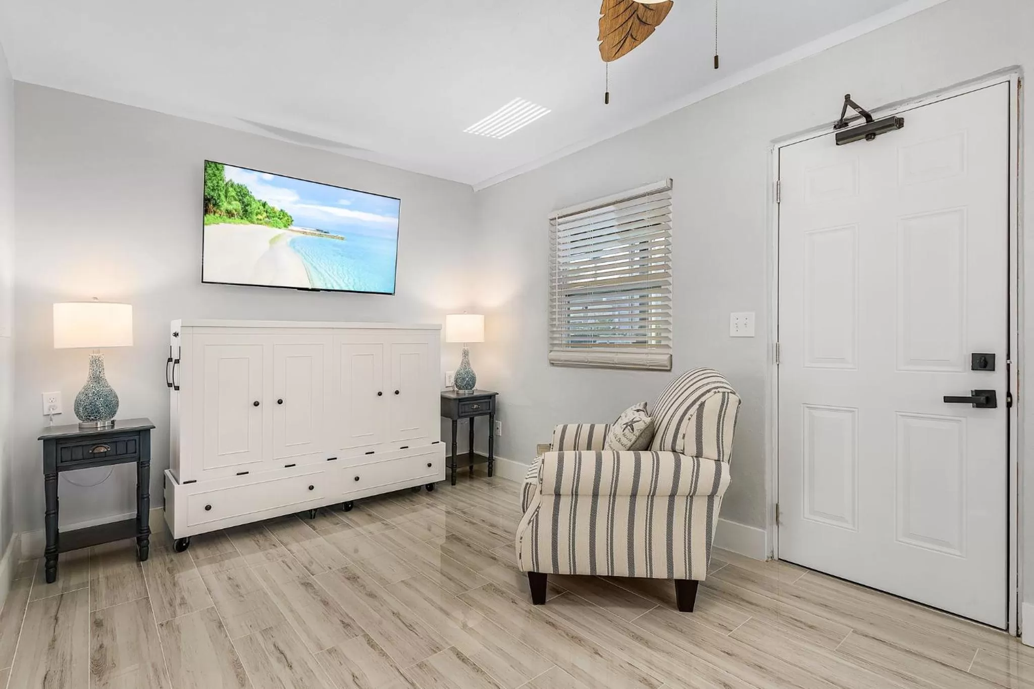 Living room in Matlacha on Shoreview