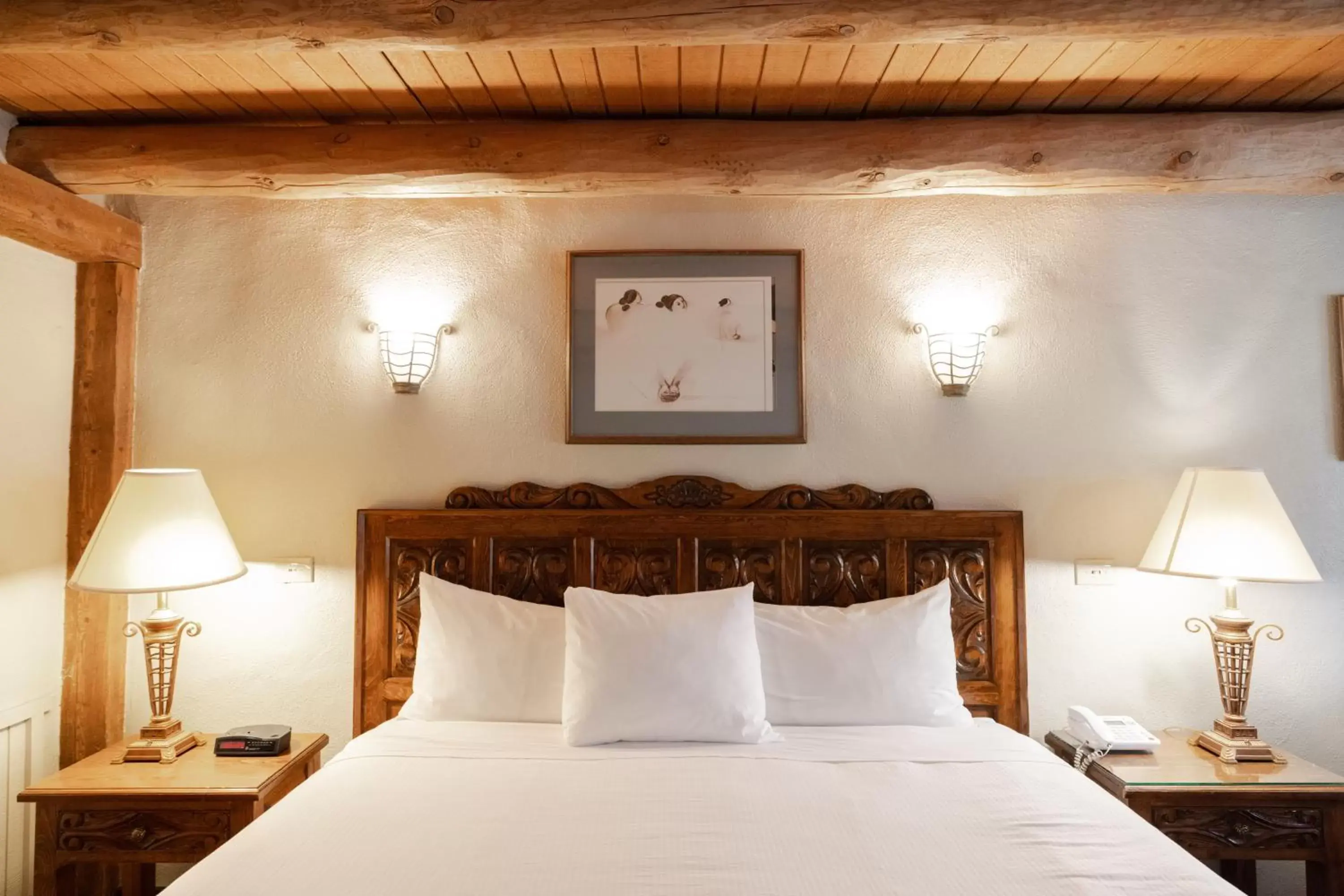 Courtyard King Room in Sagebrush Inn & Suites Courtyard King Room in Sagebrush Inn & Suites