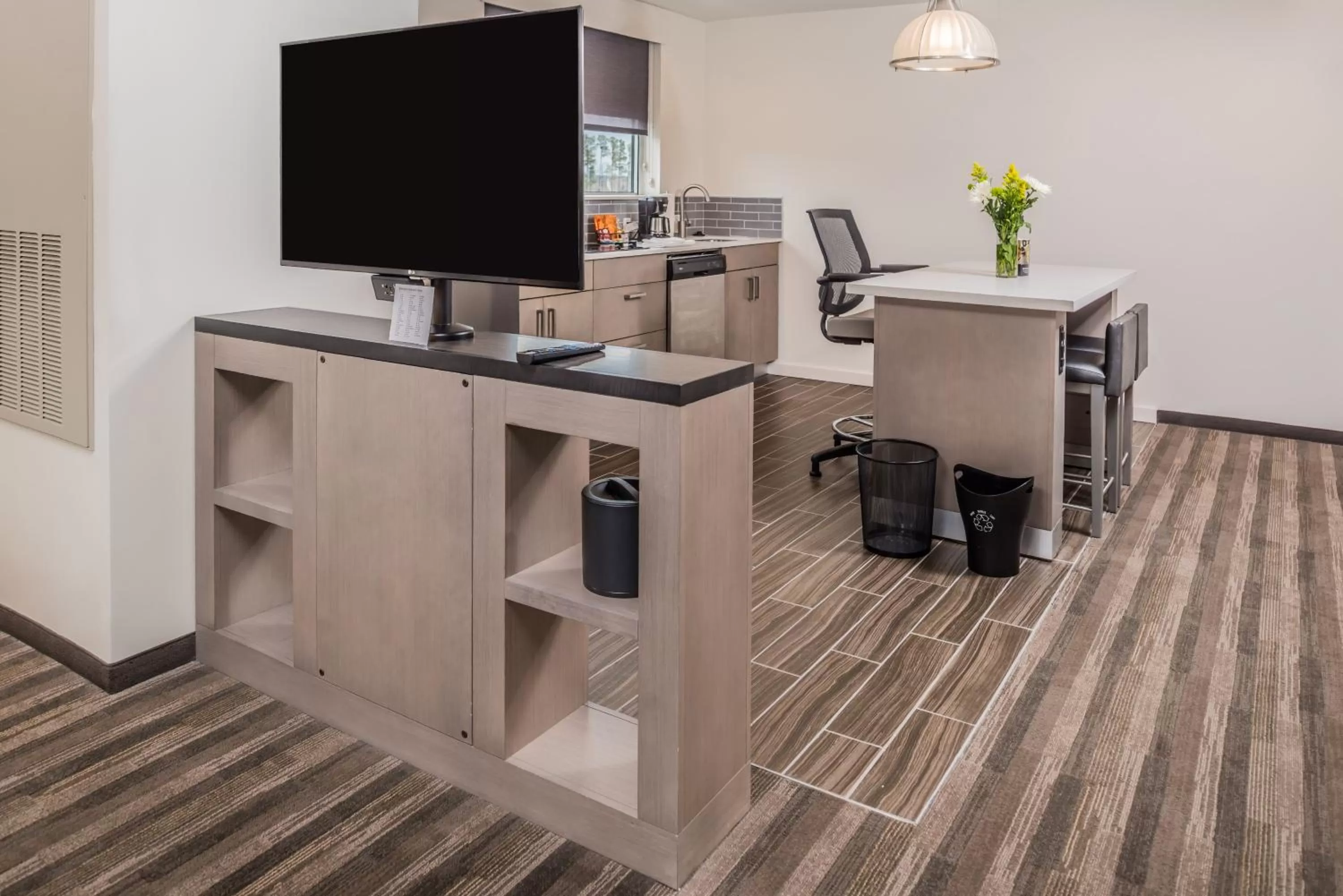 TV and multimedia in Hyatt House Raleigh/Rdu/Brier Creek