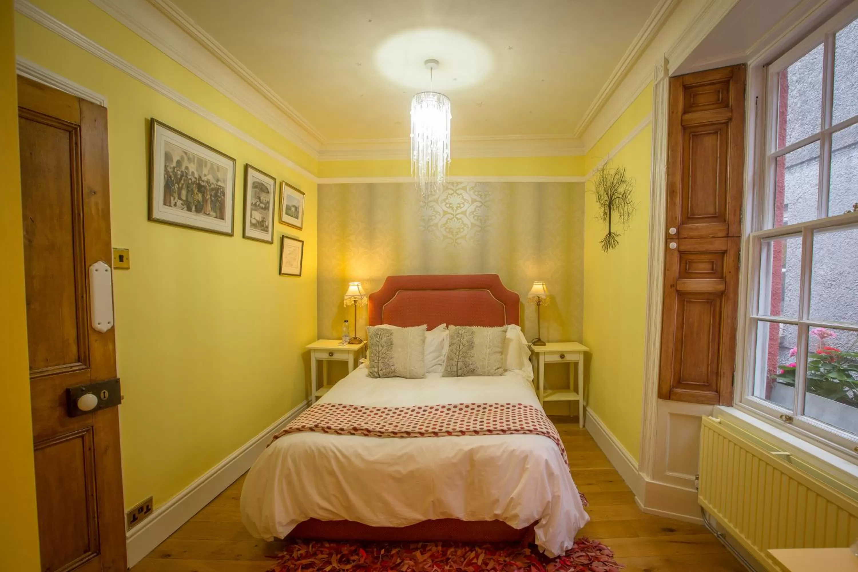 Bed in The Drovers Bed and Breakfast