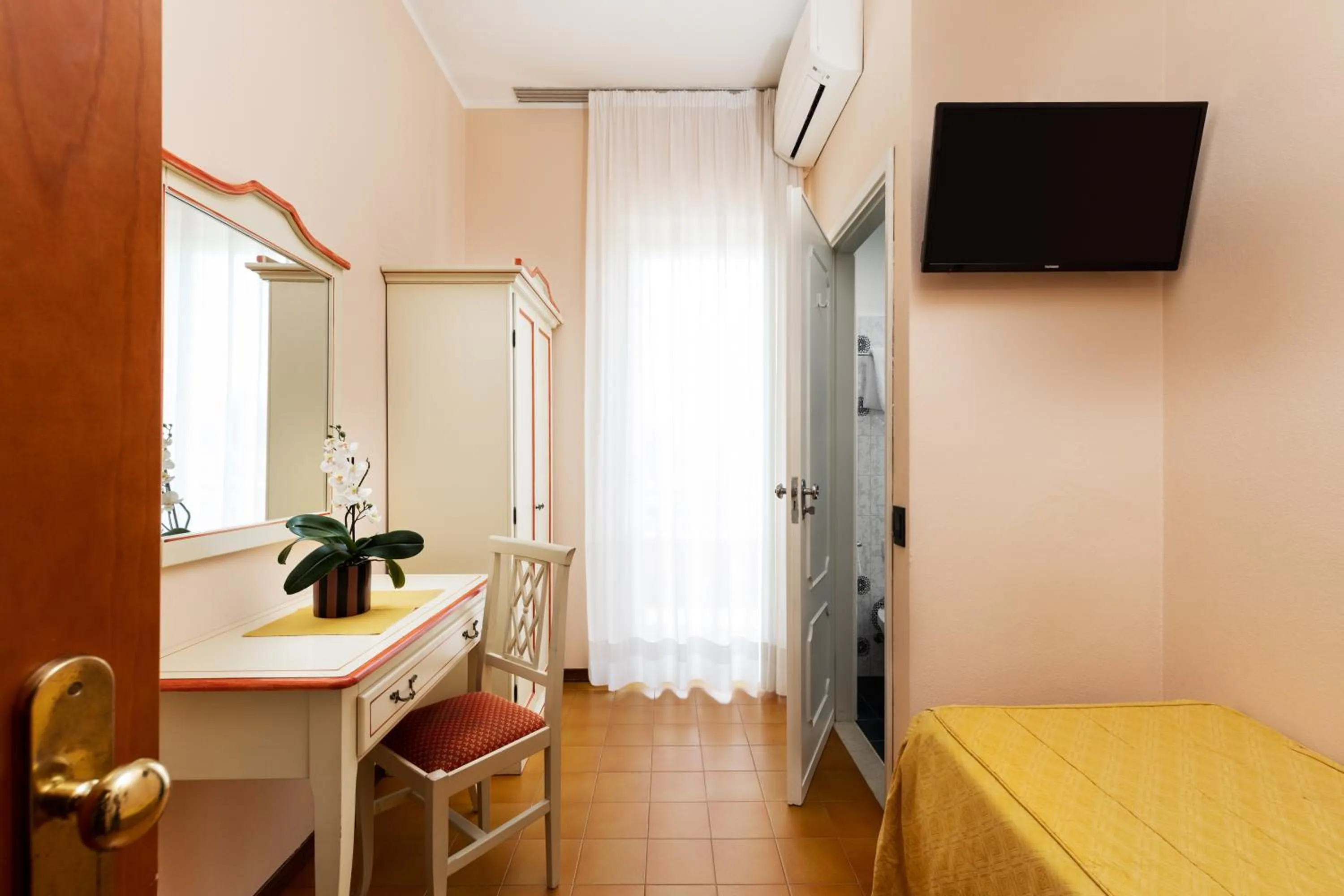 Bed in La Quiete Park Hotel