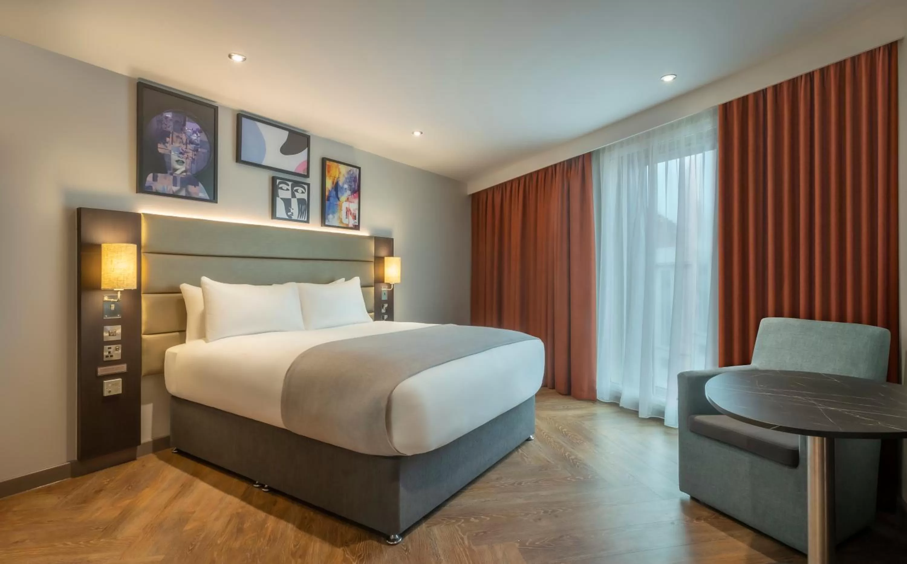 Bedroom, Bed in Maldron Hotel Finsbury Park, London