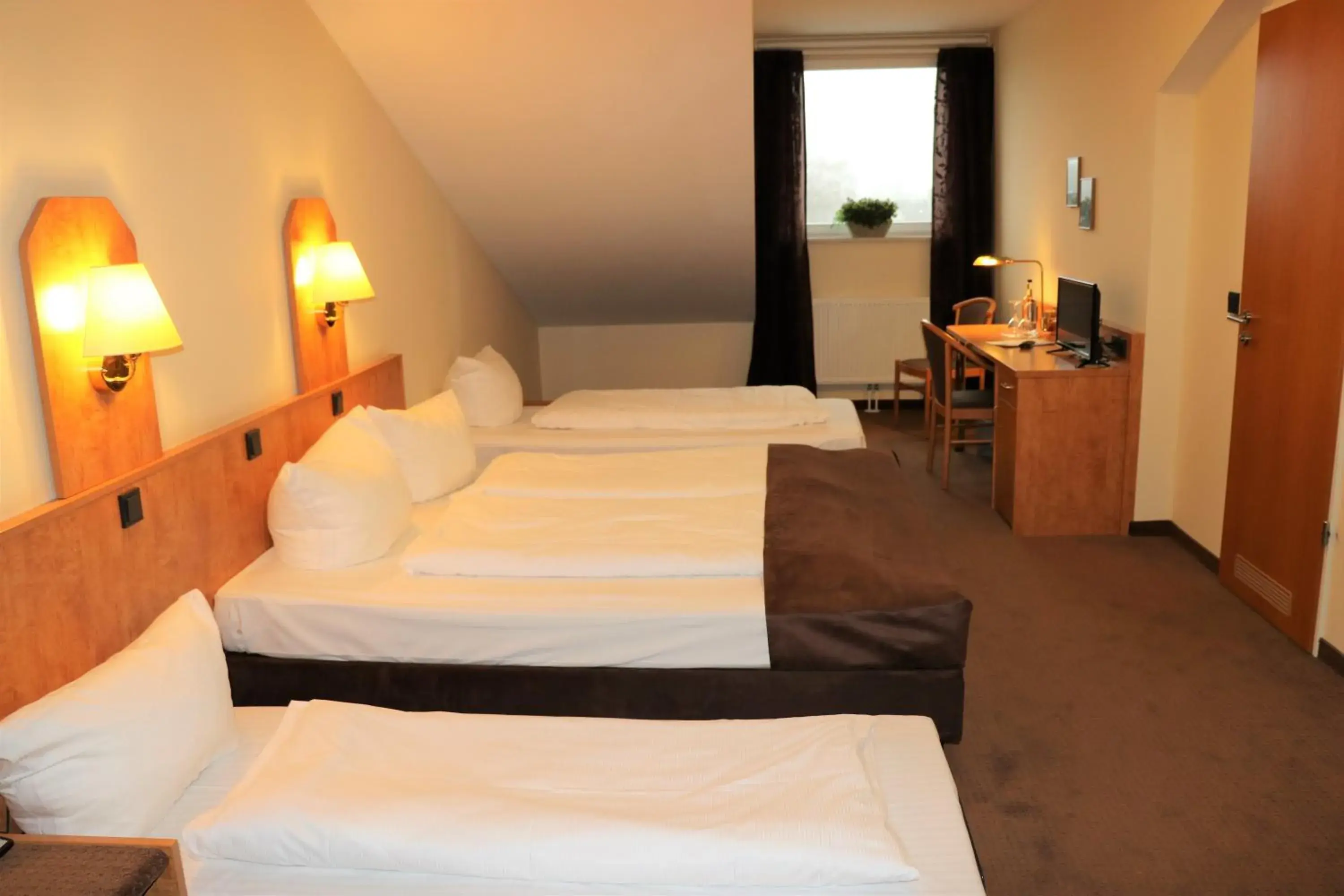 Photo of the whole room, Bed in Hotel Frederikspark