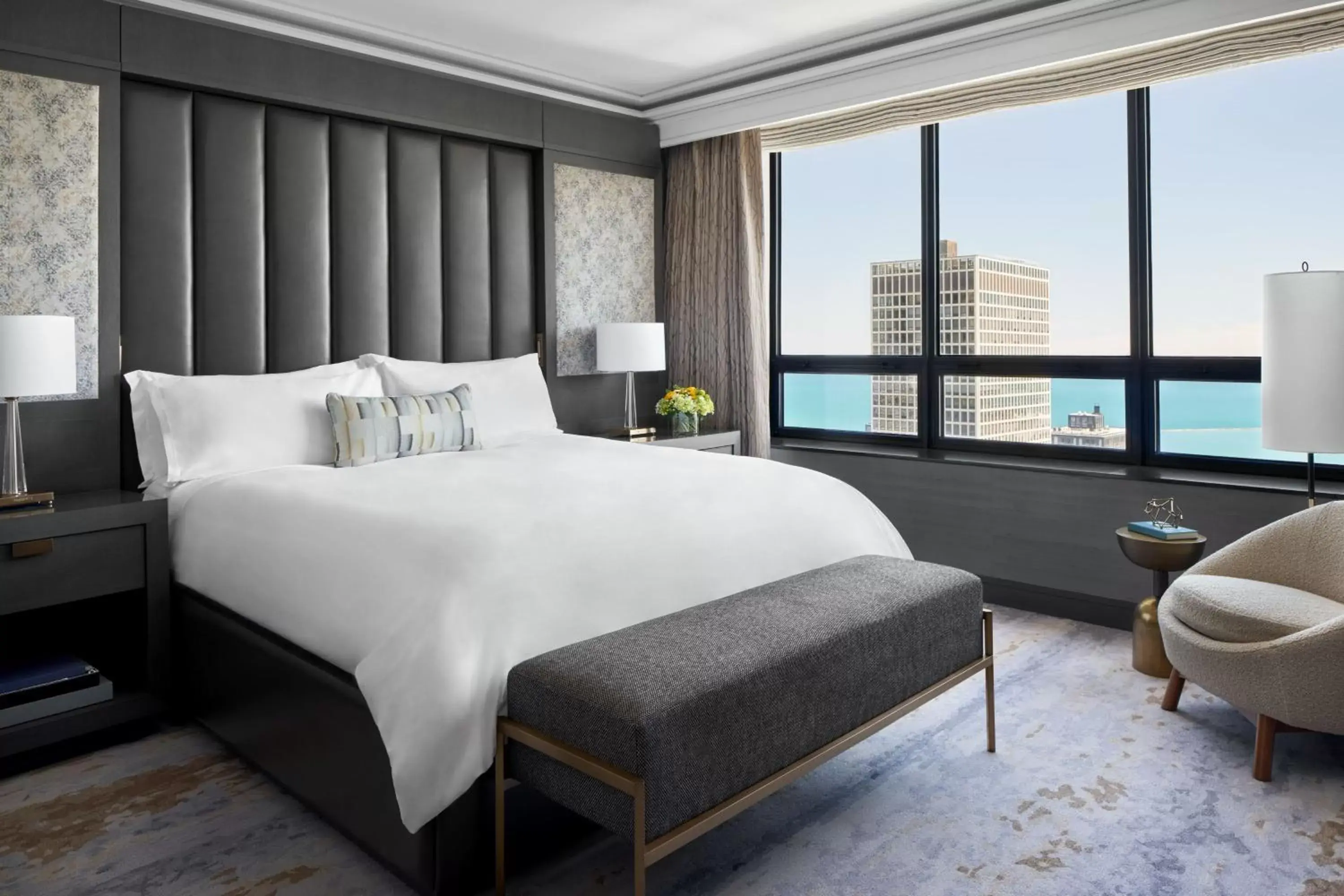 Bedroom, Bed in The Ritz-Carlton, Chicago
