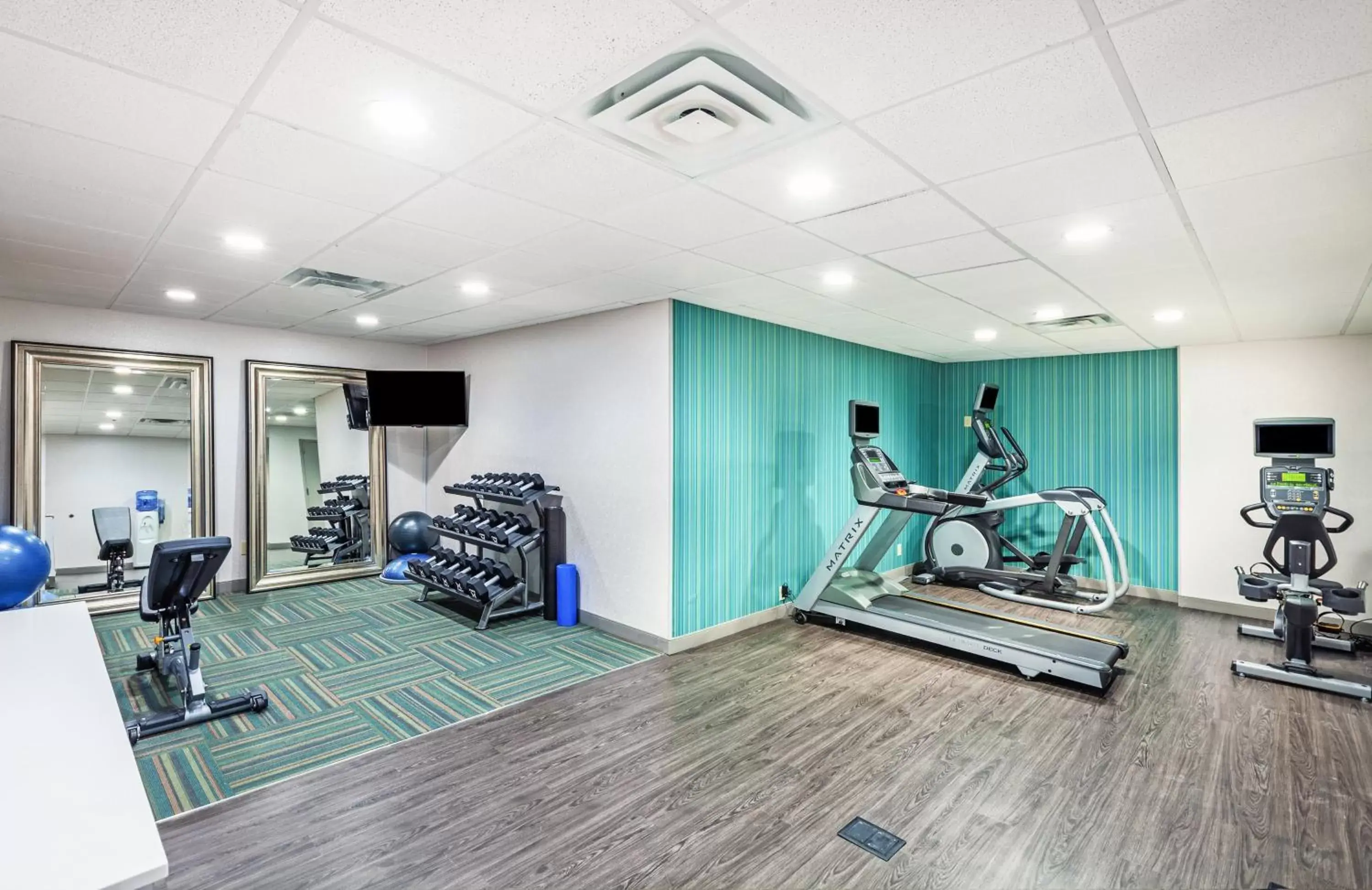 Fitness centre/facilities, Fitness Center/Facilities in Holiday Inn Express & Suites Baton Rouge East, an IHG Hotel