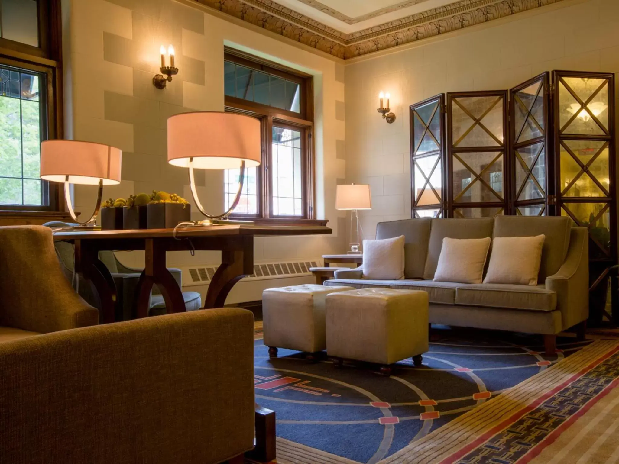 Day, Seating Area in The Plaza Hotel - Milwaukee