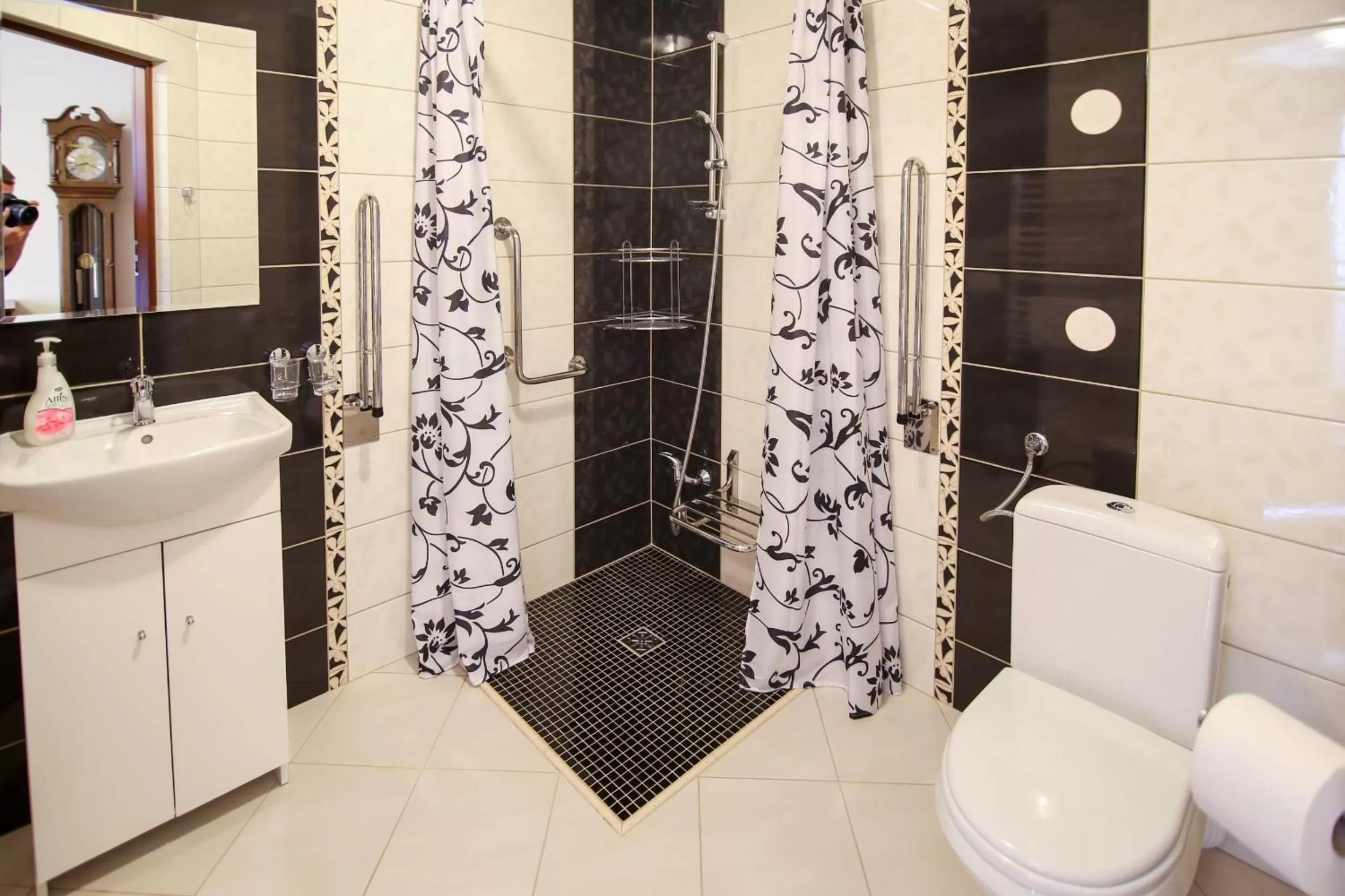 Photo of the whole room in Villa Kasper