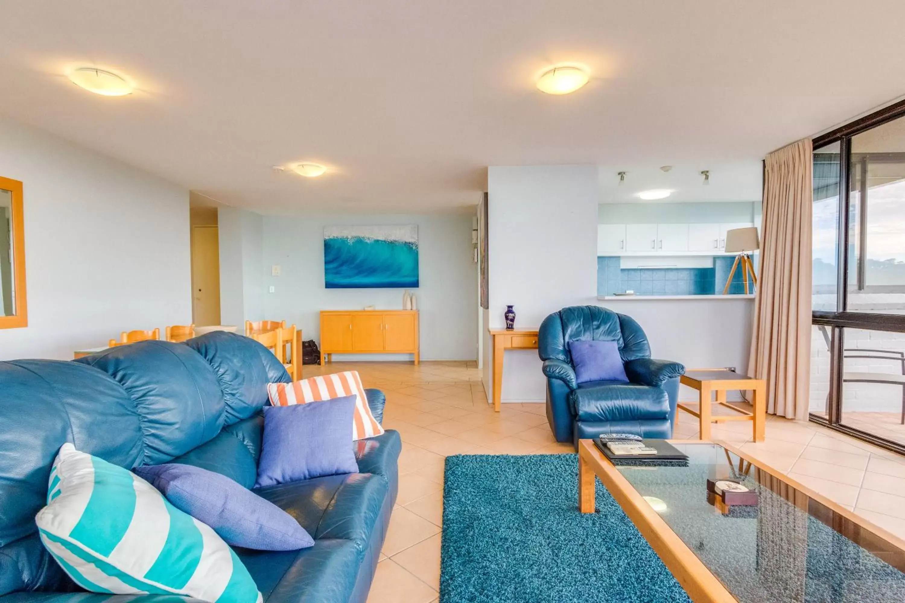 Living room, Seating Area in Pacific Towers Beach Resort