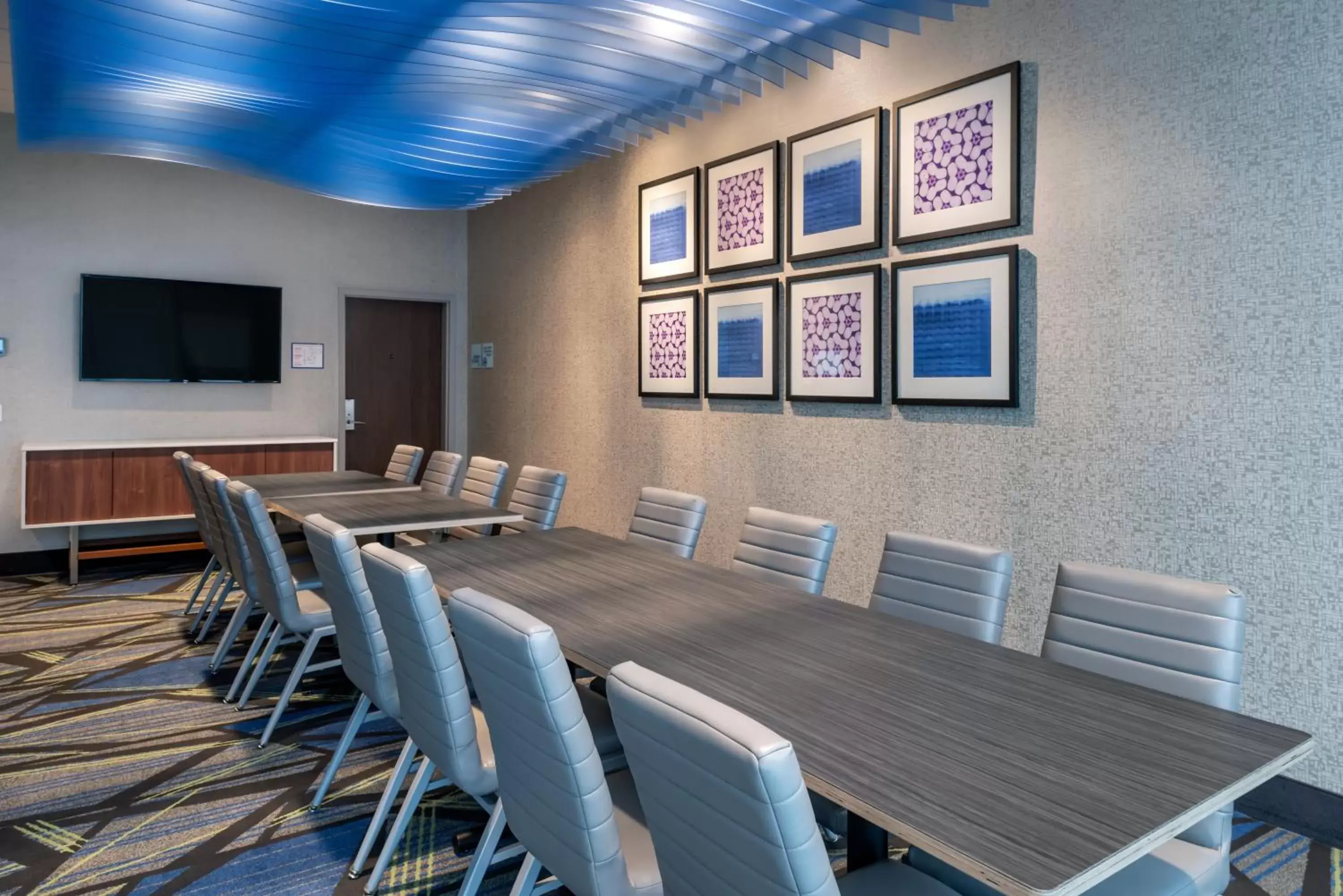 Meeting/conference room in Holiday Inn Express & Suites - Romeoville - Joliet North, an IHG Hotel