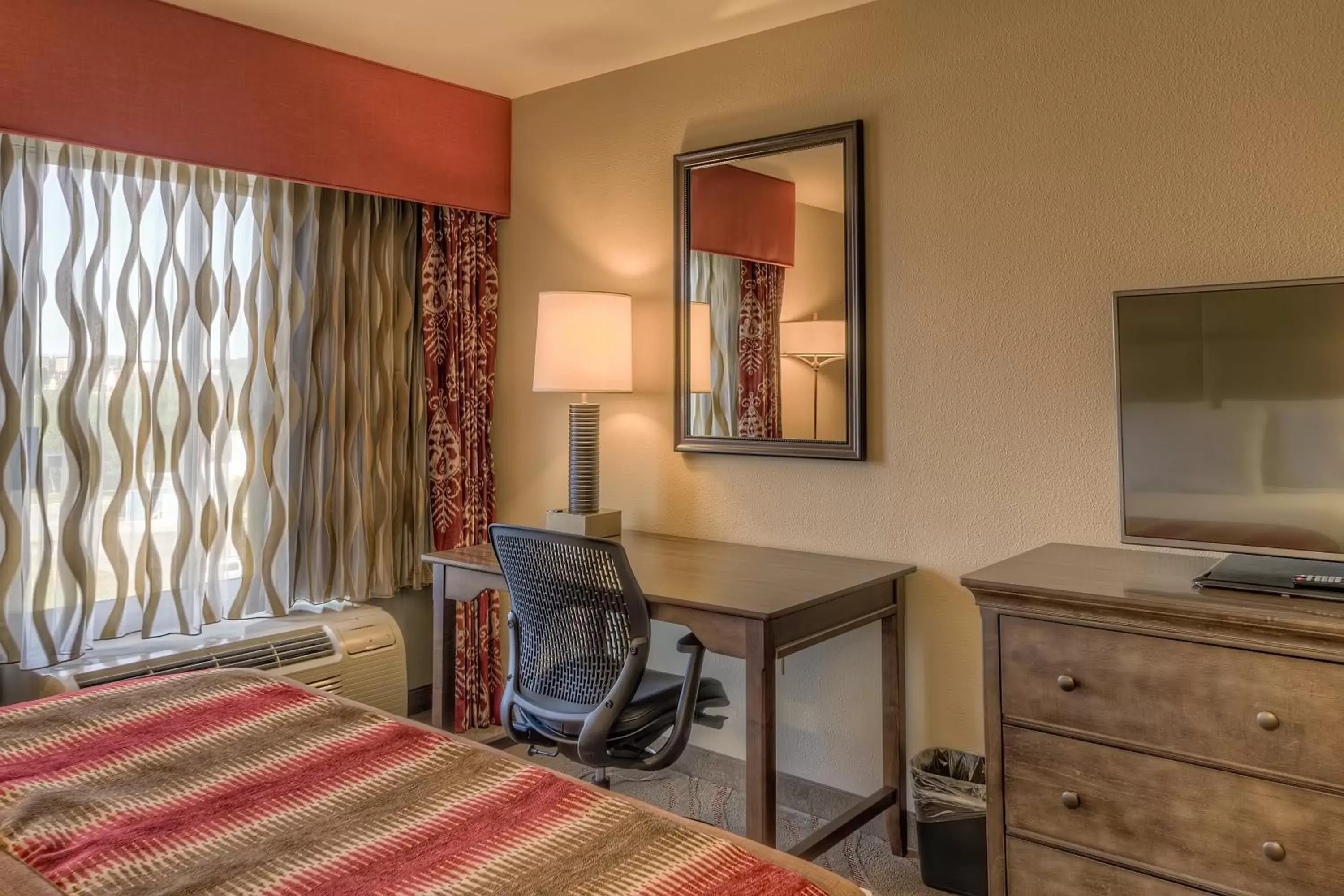 TV/Entertainment Center in La Quinta by Wyndham Pigeon Forge