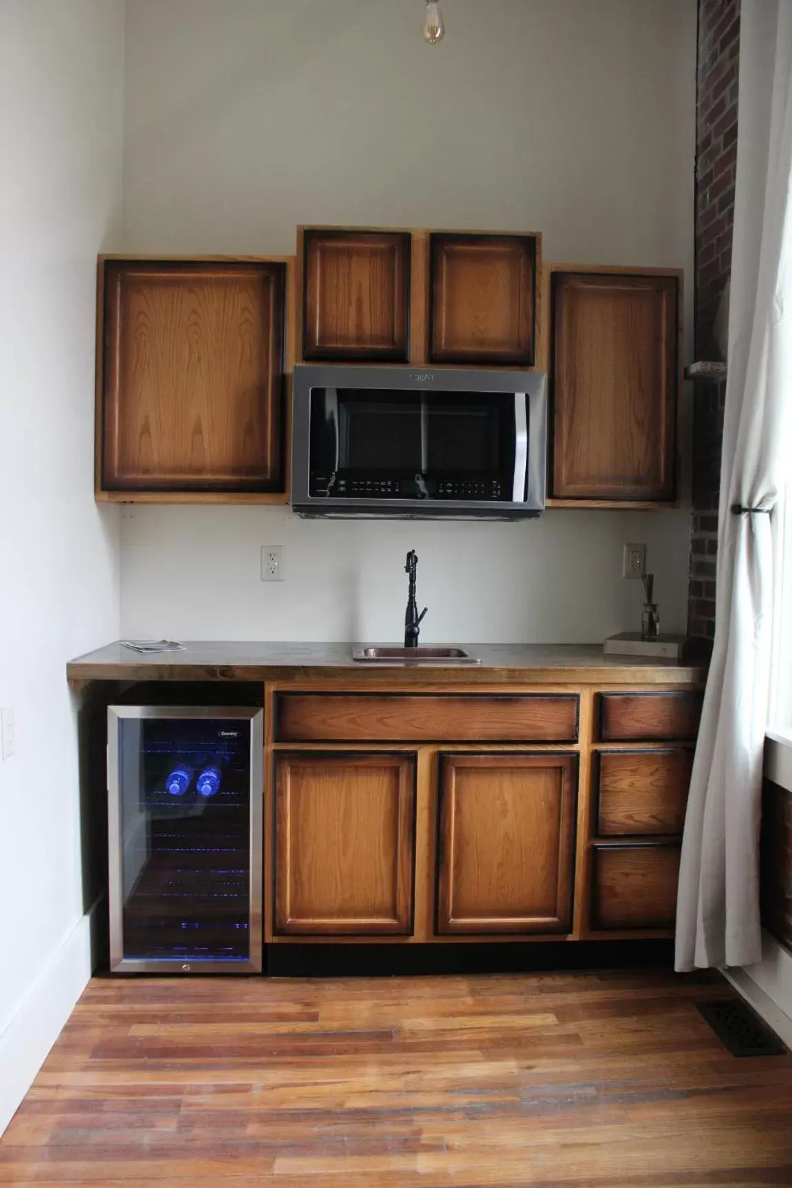 Eighteen-Ninety Sleepover Eighteen-Ninety Sleepover