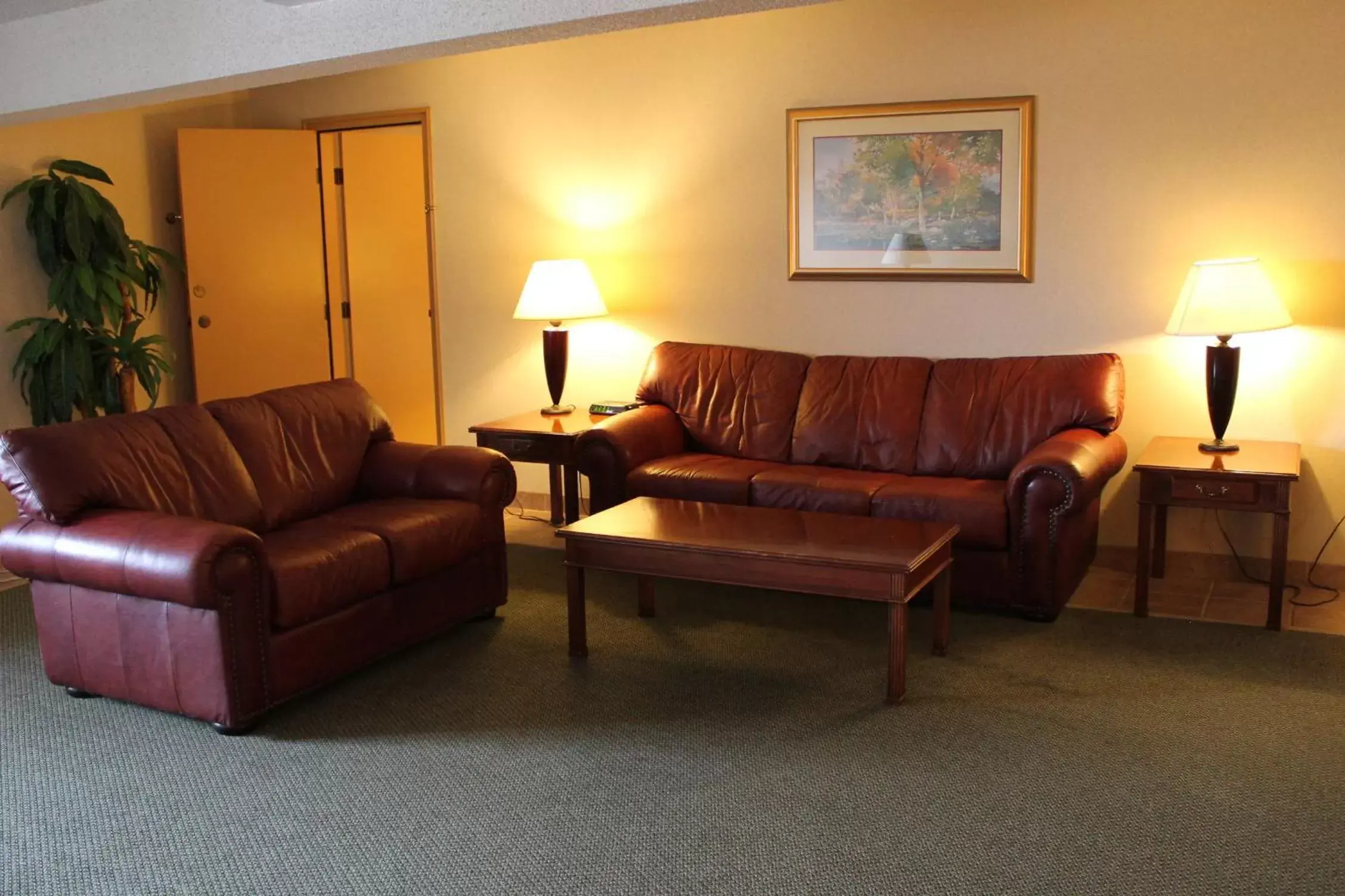 Seating Area in Holiday Inn Great Falls-Convention Center, an IHG Hotel