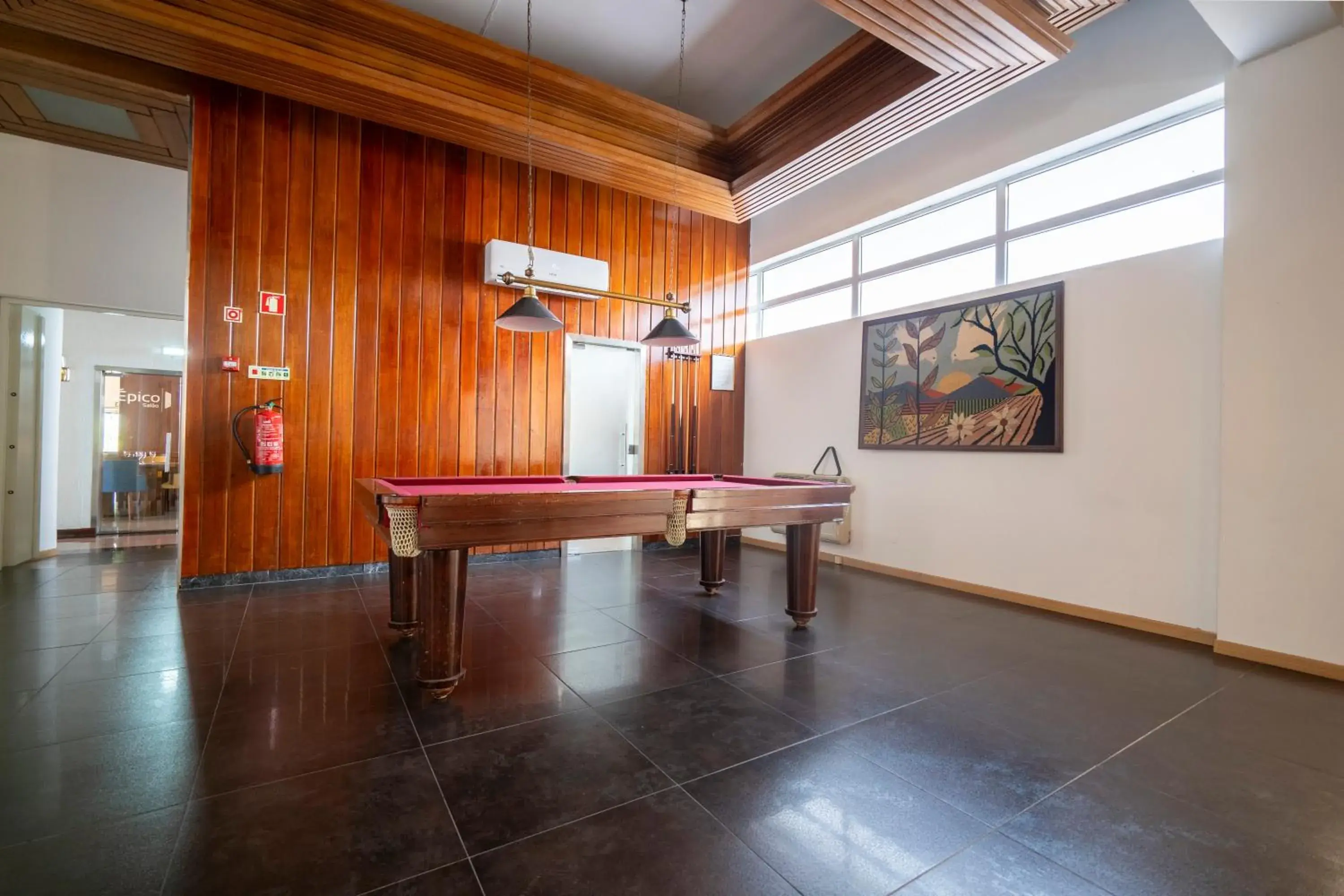 Game Room, Billiards in Hotel Onix