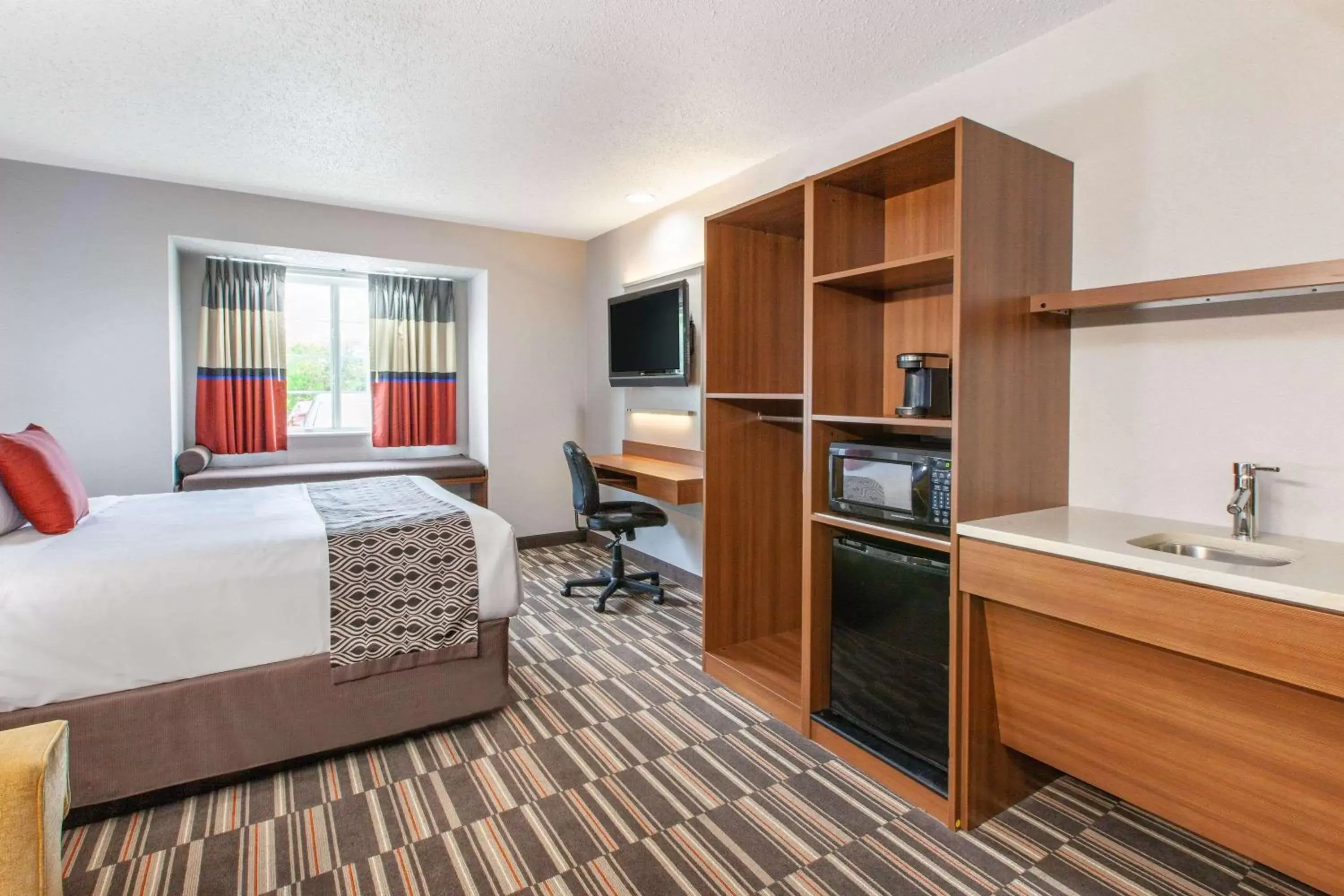 Photo of the whole room in Microtel Inn & Suites by Wyndham Pittsburgh Airport