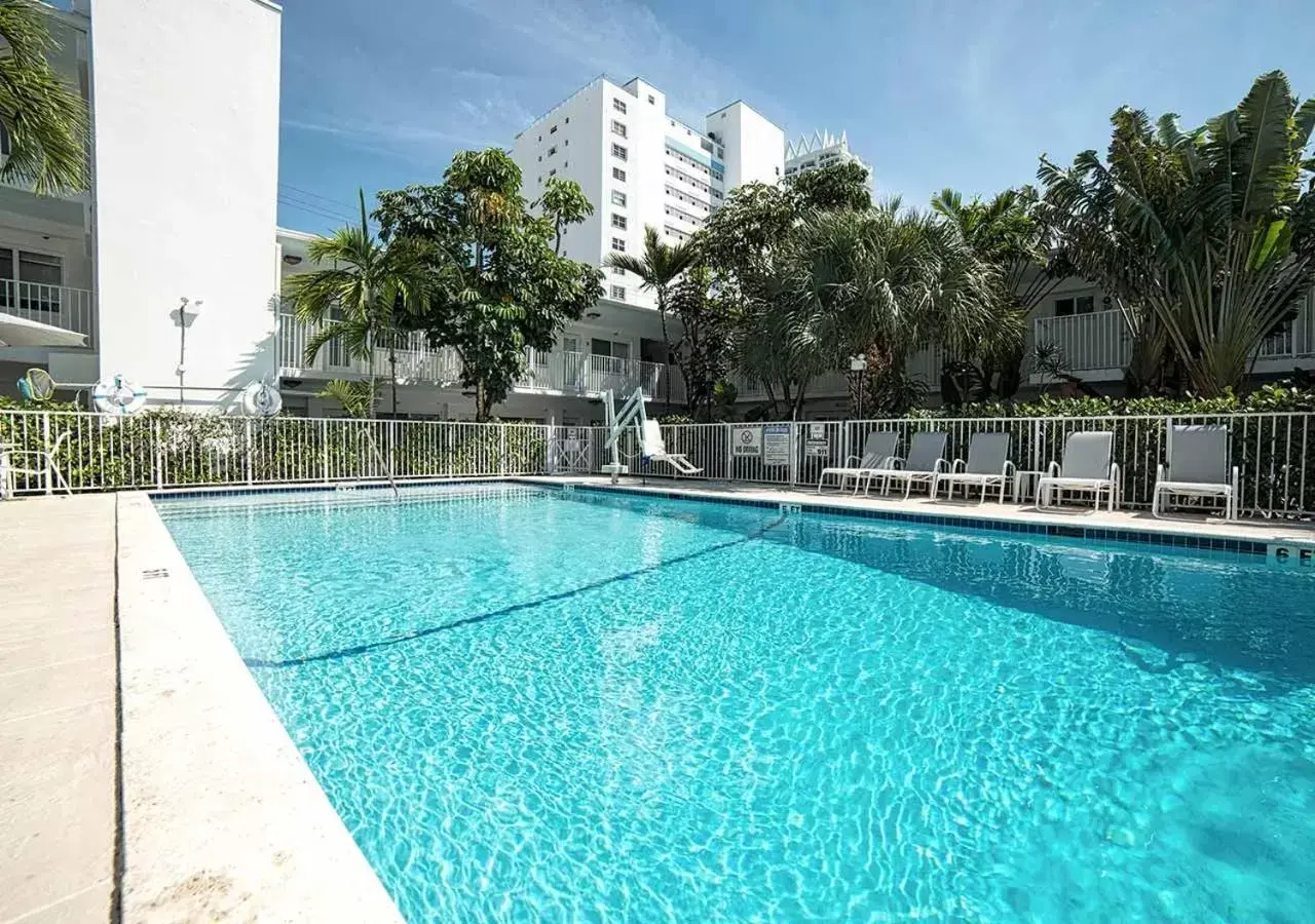 Swimming Pool in Park Royal Miami Beach