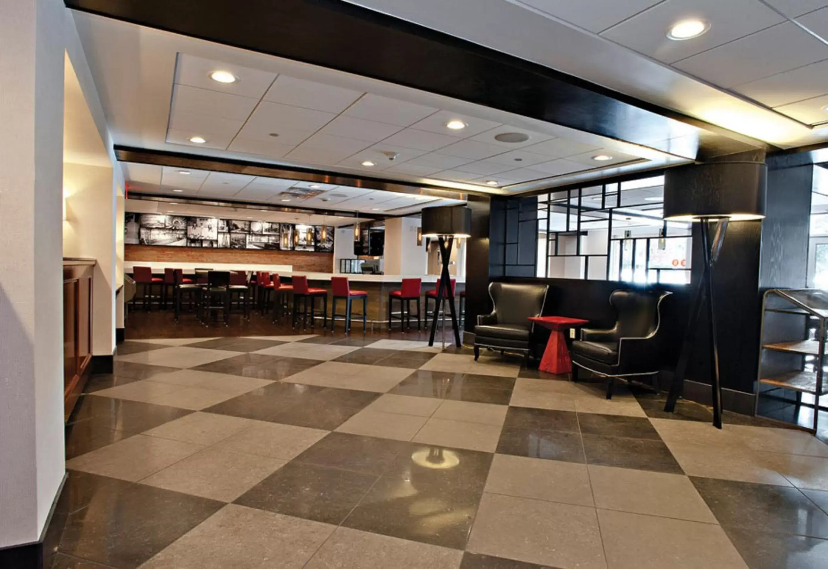 Lounge or bar, Lobby/Reception in Wyndham Boston Beacon Hill
