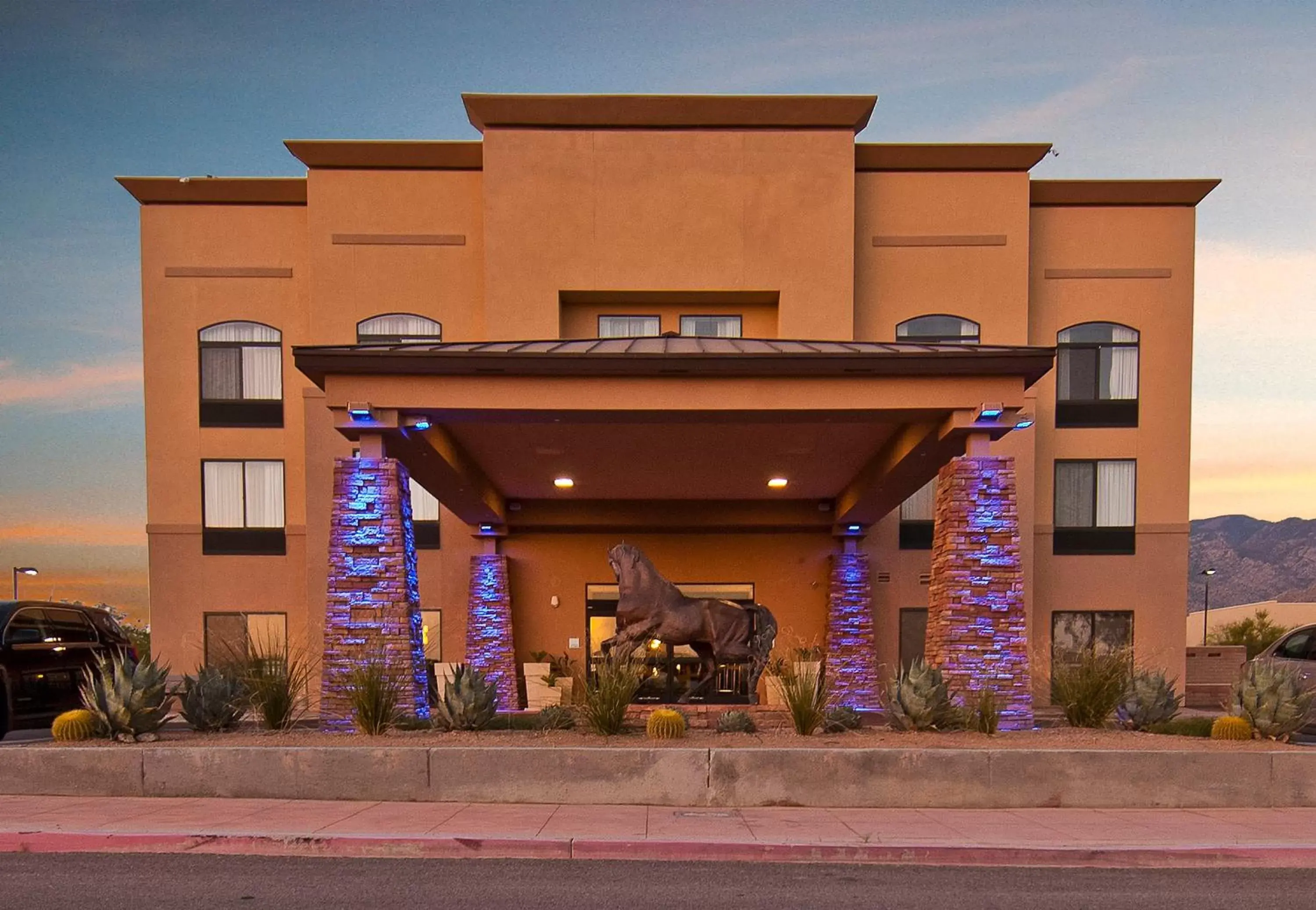 Property building in Holiday Inn Express & Suites Oro Valley-Tucson North, an IHG Hotel