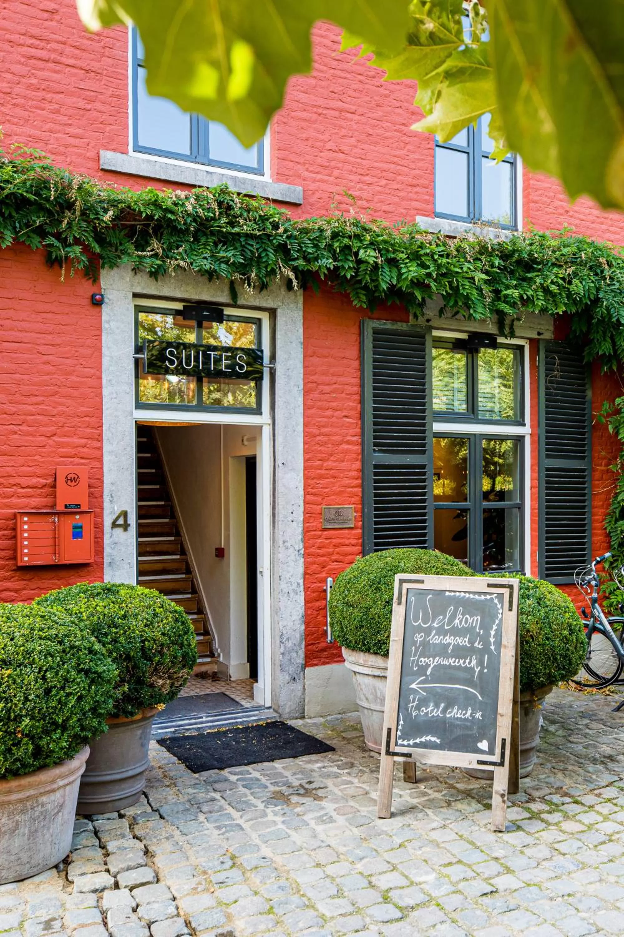 Facade/entrance in Landgoed Kasteel de Hoogenweerth
