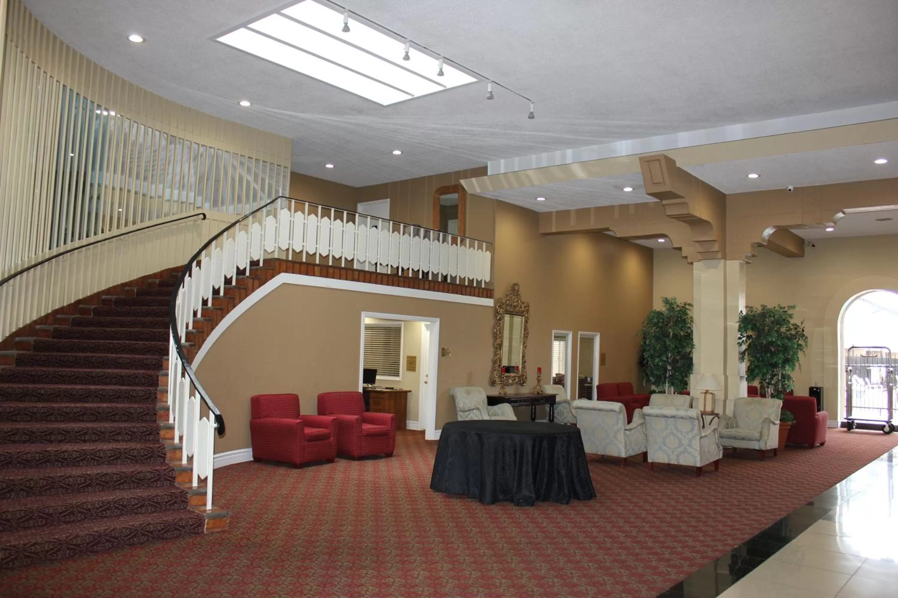 Lobby or reception in Ramada by Wyndham Fresno North