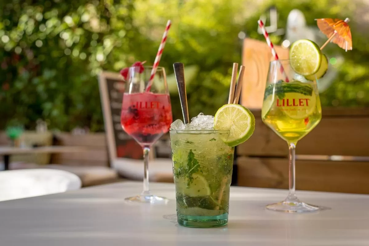 Balcony/Terrace in Hôtel Restaurant Vaillant proche Europapark Rulantica