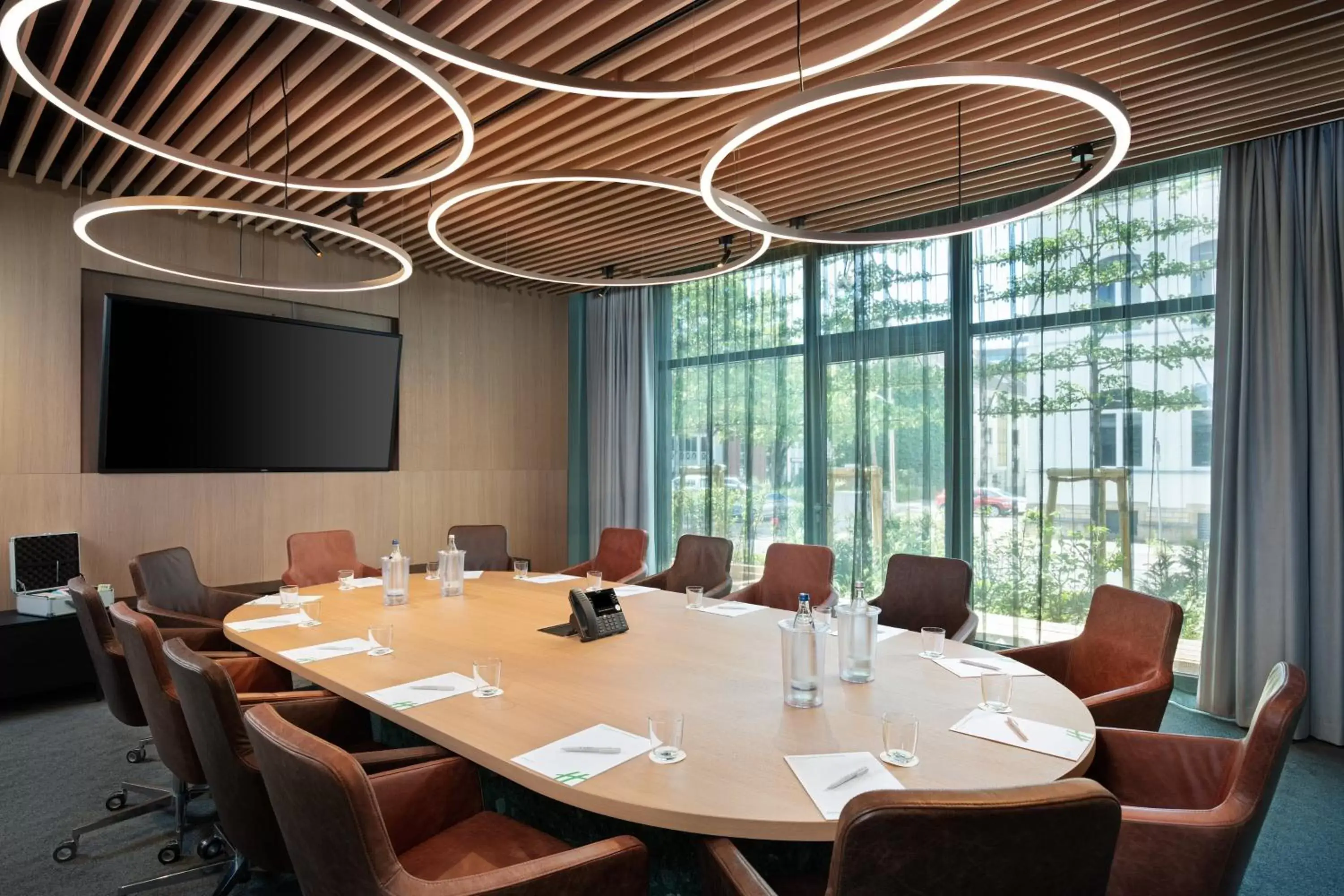 Meeting/conference room in Holiday Inn - Osnabrück, an IHG Hotel